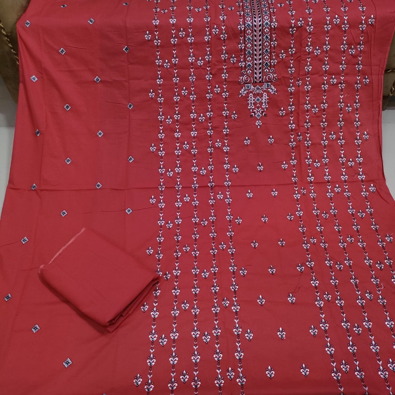 Breeze Lawn 2 Pc Embroidered Suits