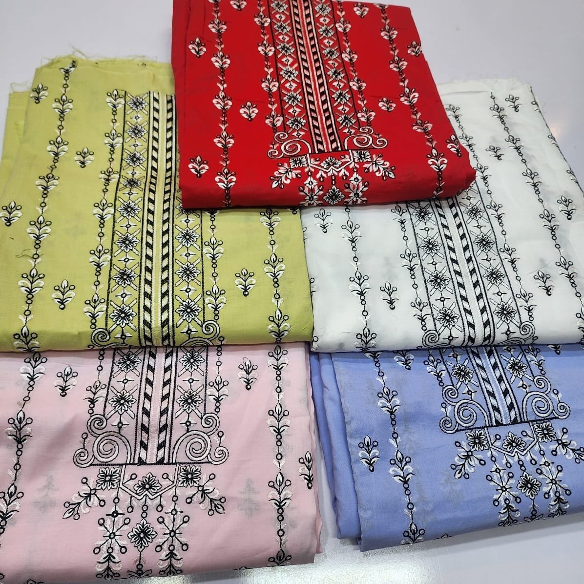 Breeze Lawn 2 Pc Embroidered Suits
