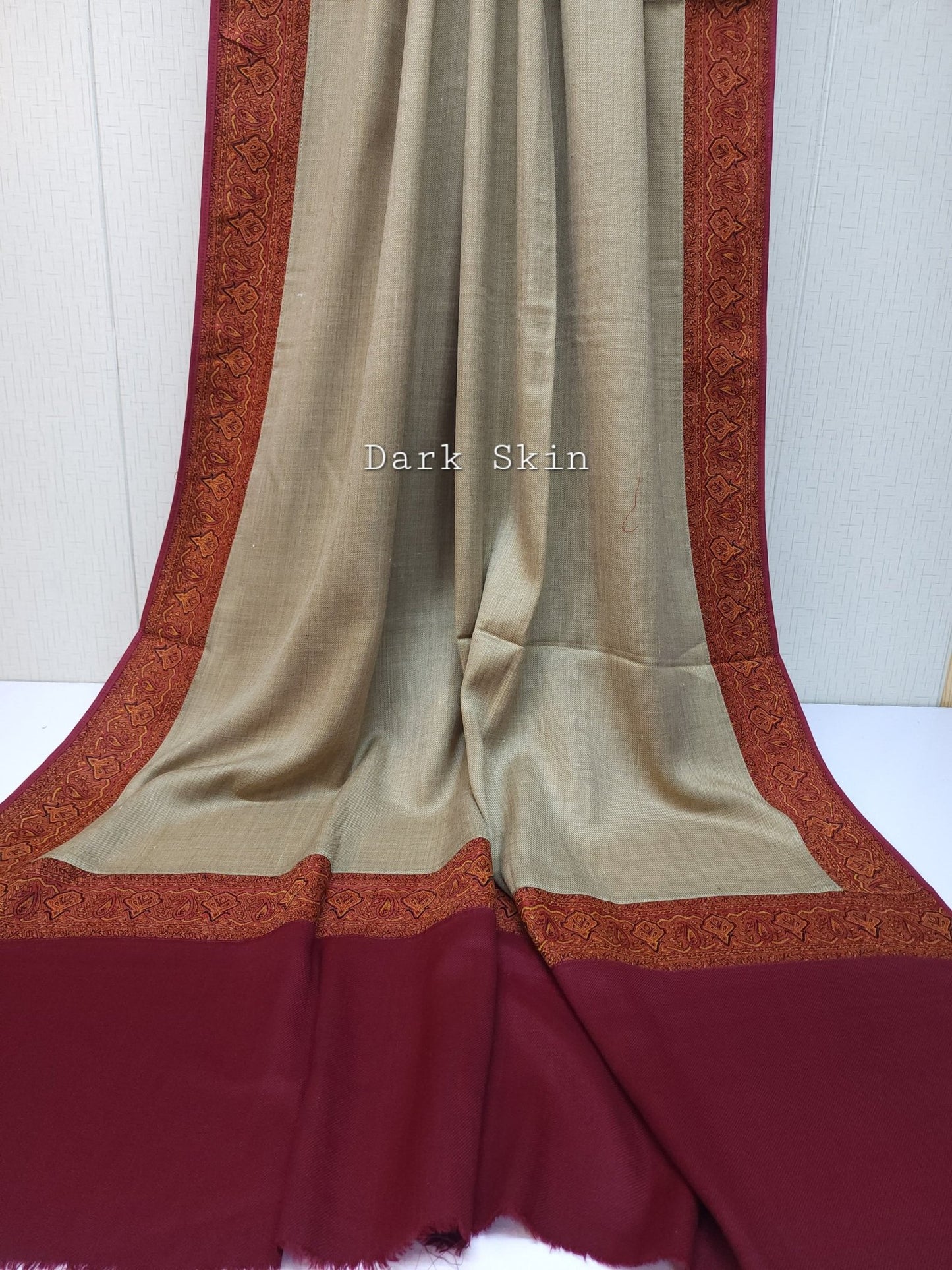 Kani Border Pashmina Shawl | Perfect Gift Item in Sale Price | Dark Skin