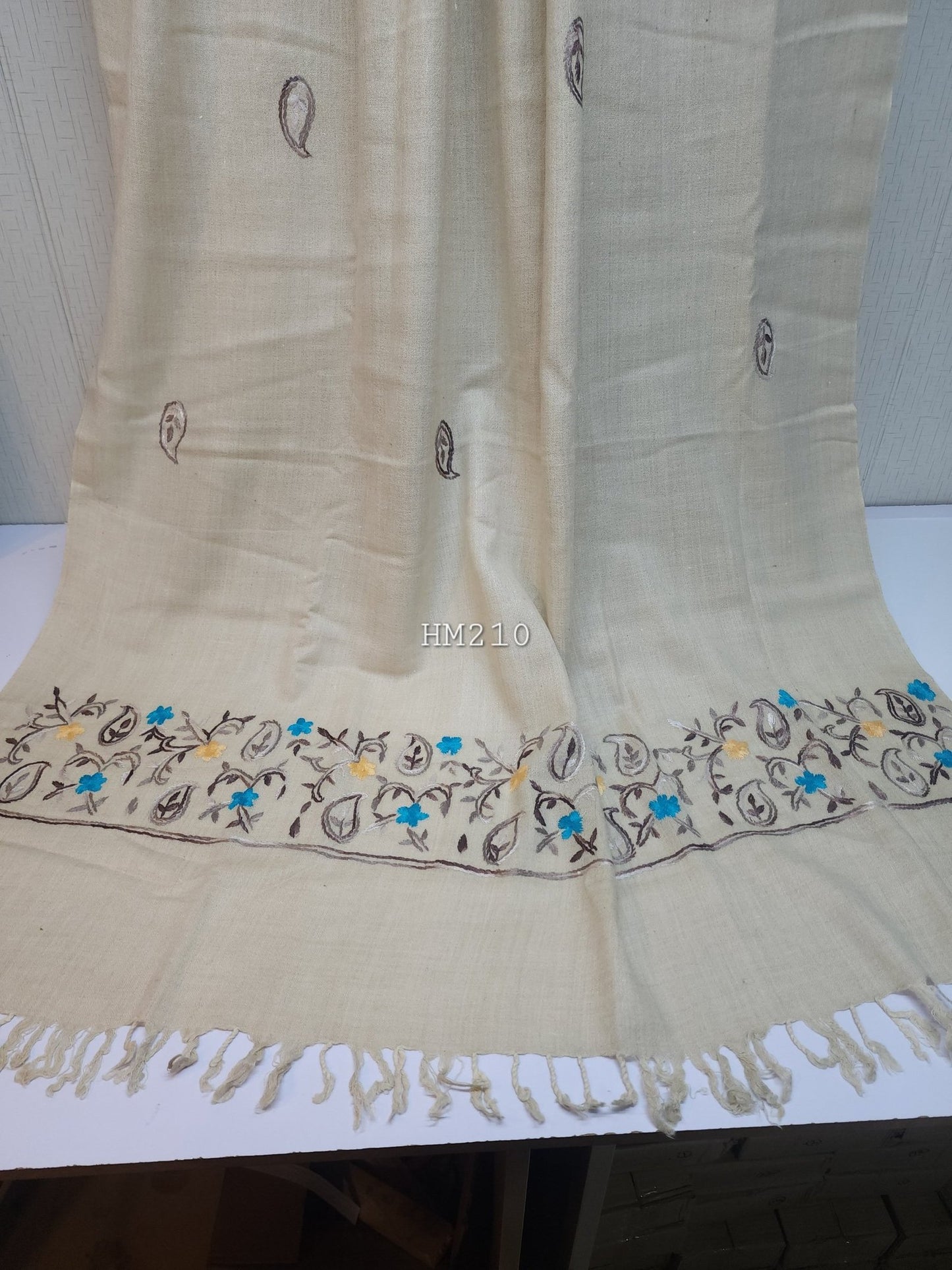 Swat Woolen Shawl Handmade | Beautiful Islampur Handmade Shawl 2.5 Yards Perfect Gift
