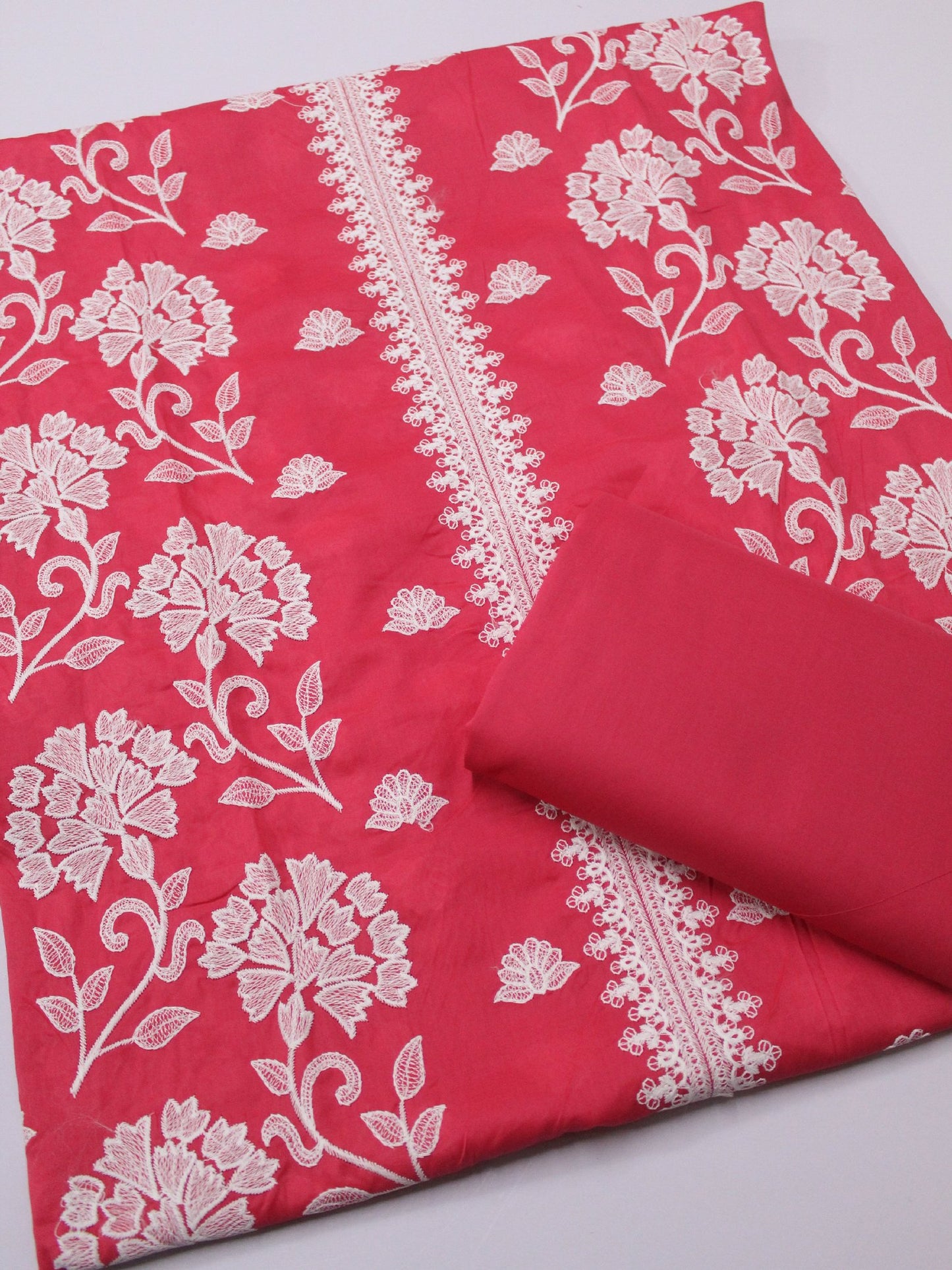 Breeze Lawn 2 Pc Embroidered Suits