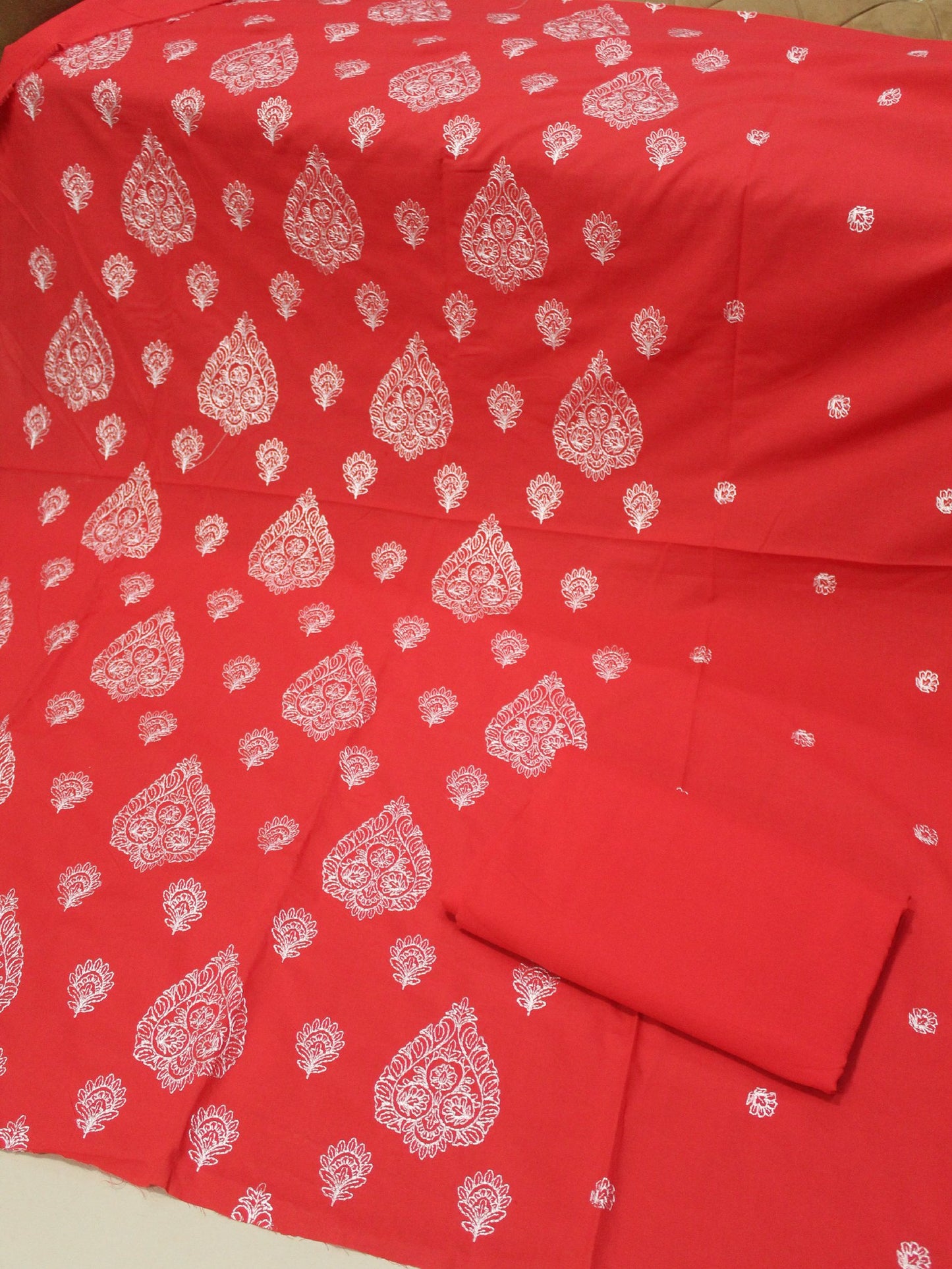 Breeze Lawn 2 Pc Embroidered Suits