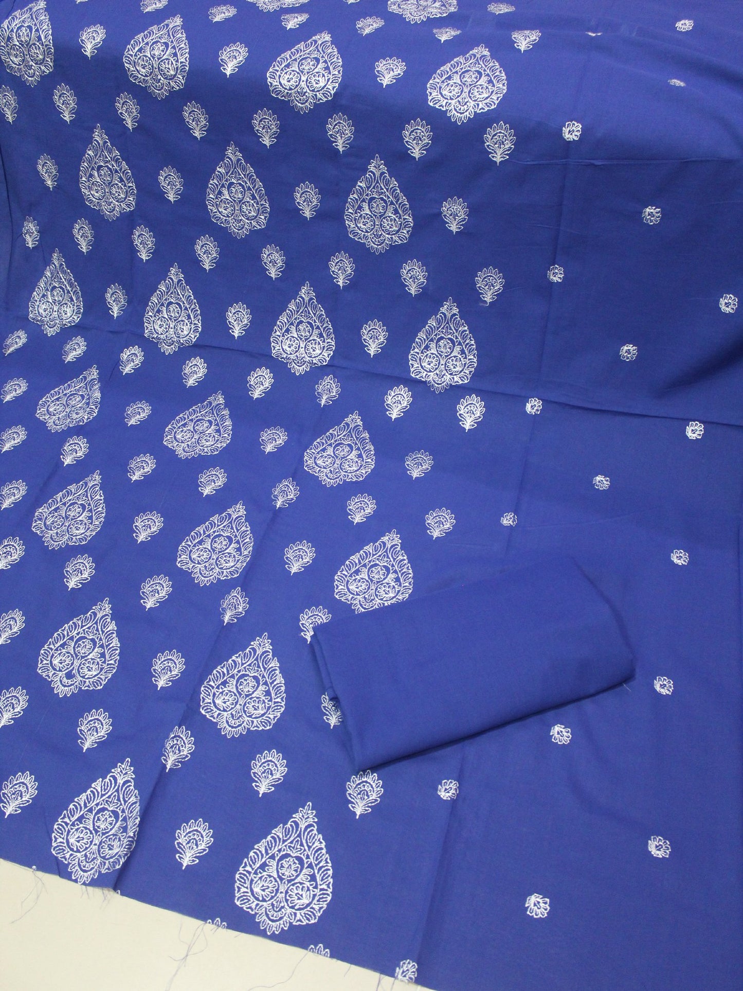 Breeze Lawn 2 Pc Embroidered Suits