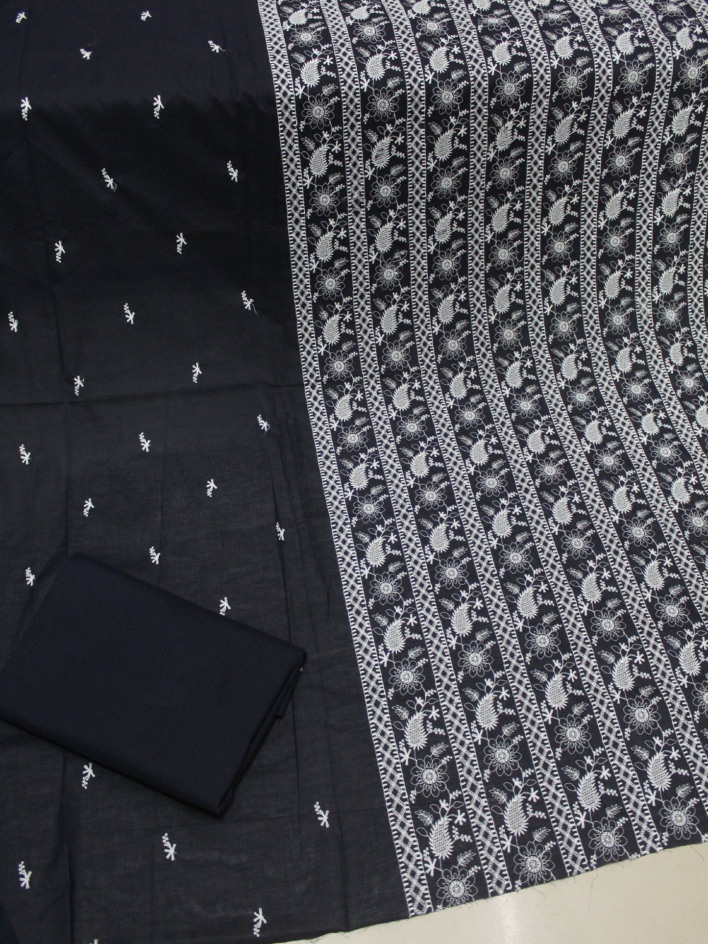 Breeze Lawn 2 Pc Embroidered Suits
