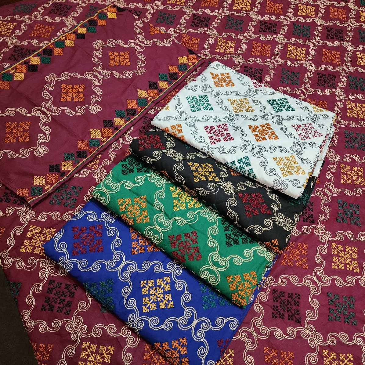 Embroidered Bedsheet 2 Pillows King Size