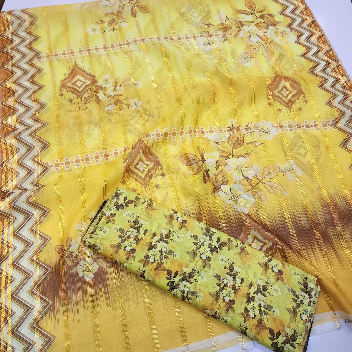 3 Piece Pure Lawn Suit Diamond Dupatta