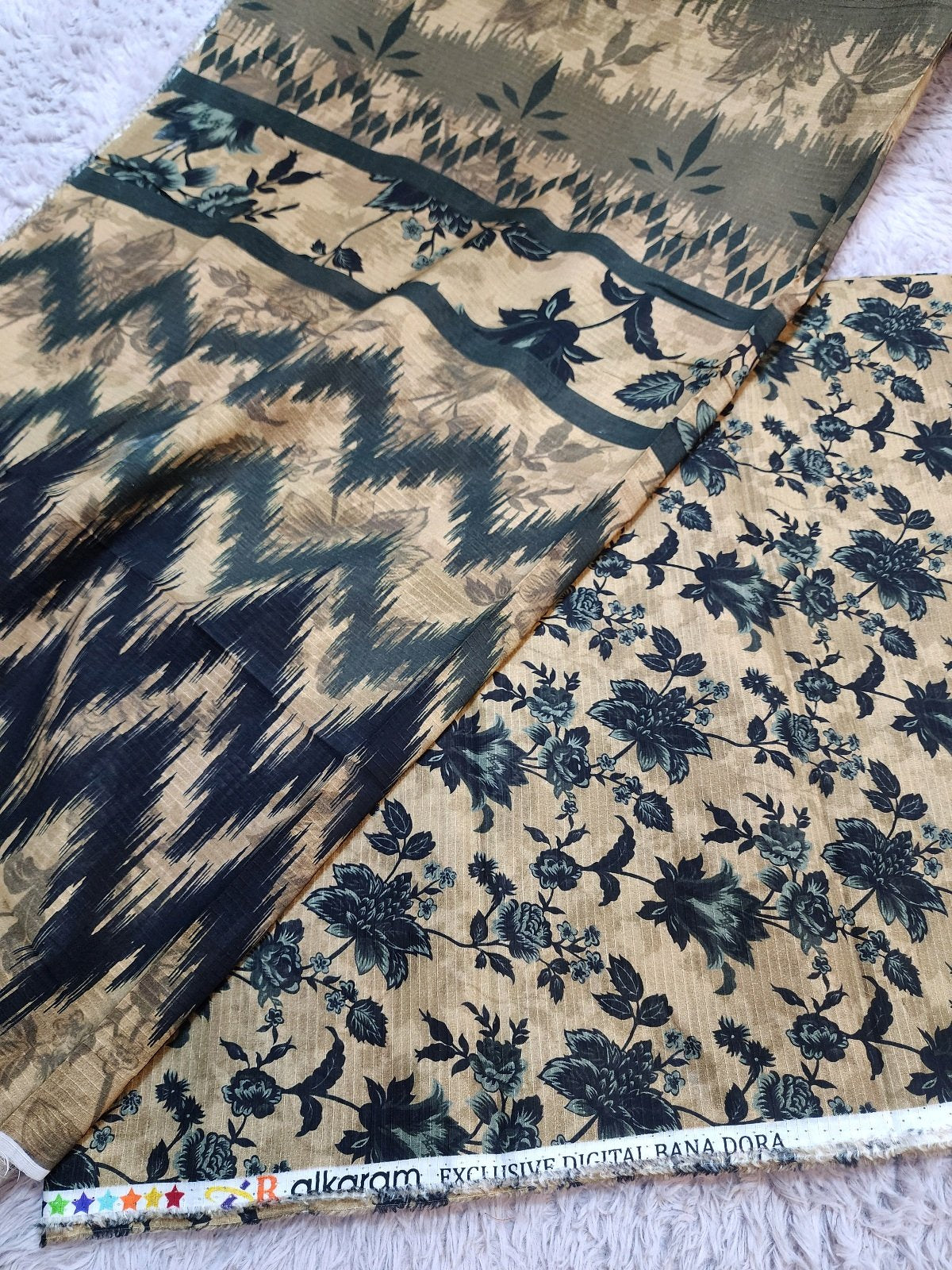 3 Piece Doriya Lawn Printed Suit With Lawn Dupatta