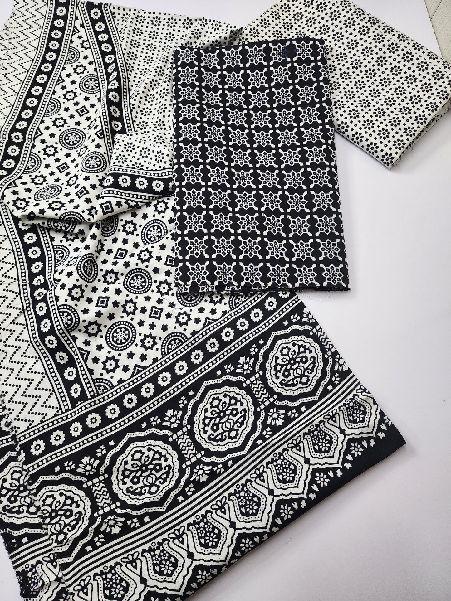 Ajrak Cotton 3 Piece Unstitched Suit 25% OFF
