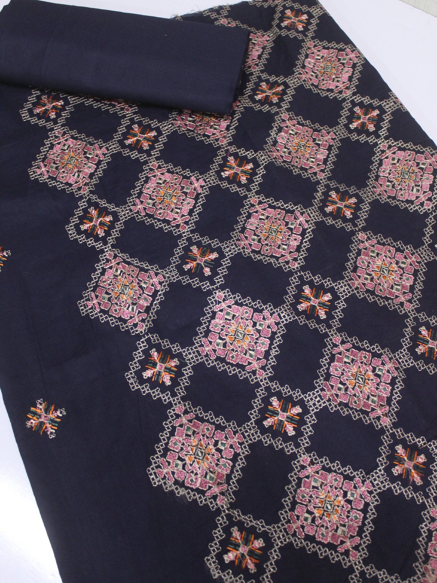 Breeze Lawn 2 Pc Embroidered Suits