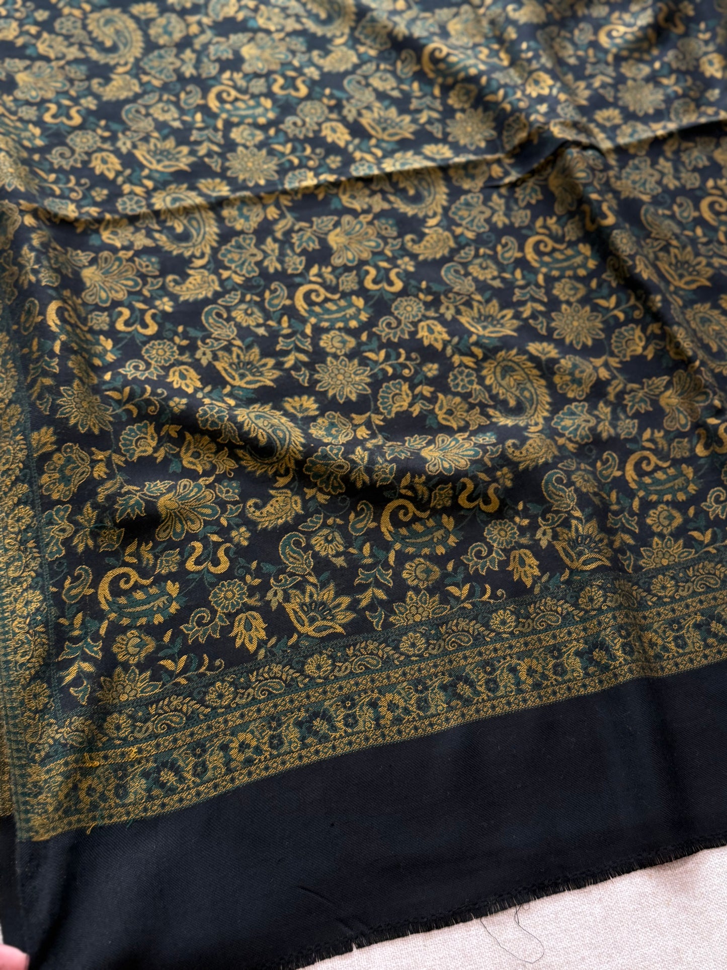 Pashmina Wool Kani Shawl in Full Size Multi Color