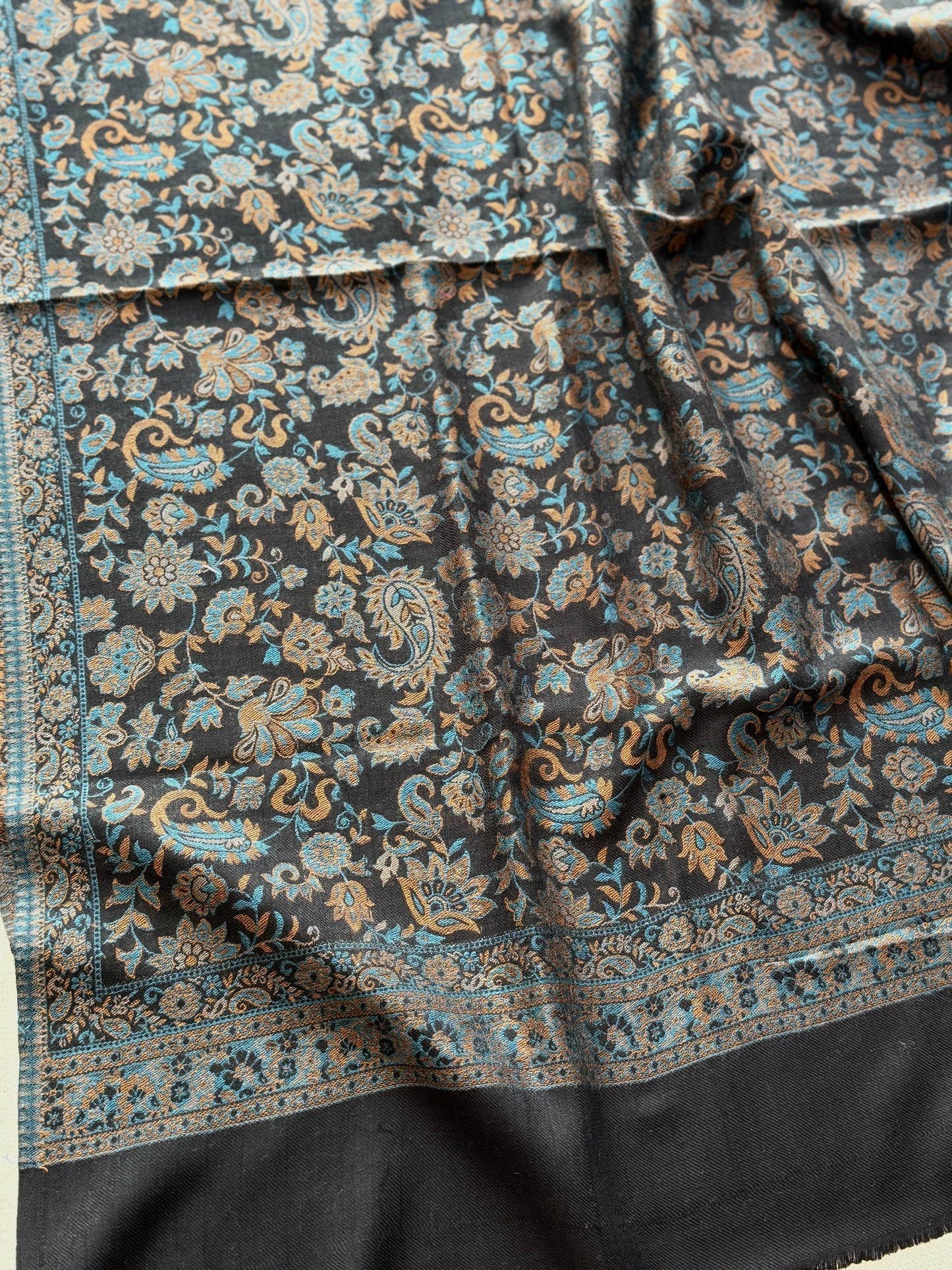 Pashmina Wool Kani Shawl in Full Size Multi Color