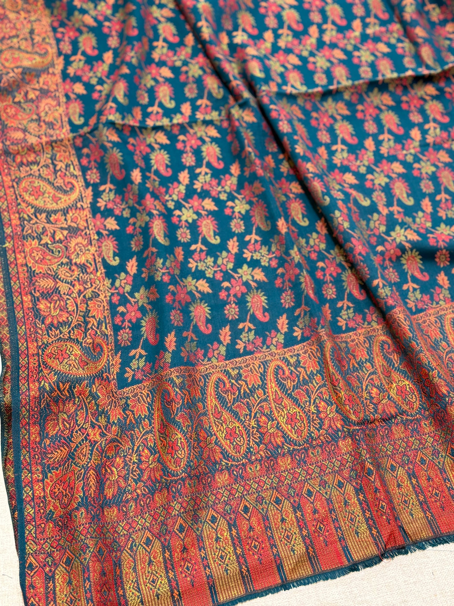 Pashmina Wool Kani Shawl in Full Size Multi Color