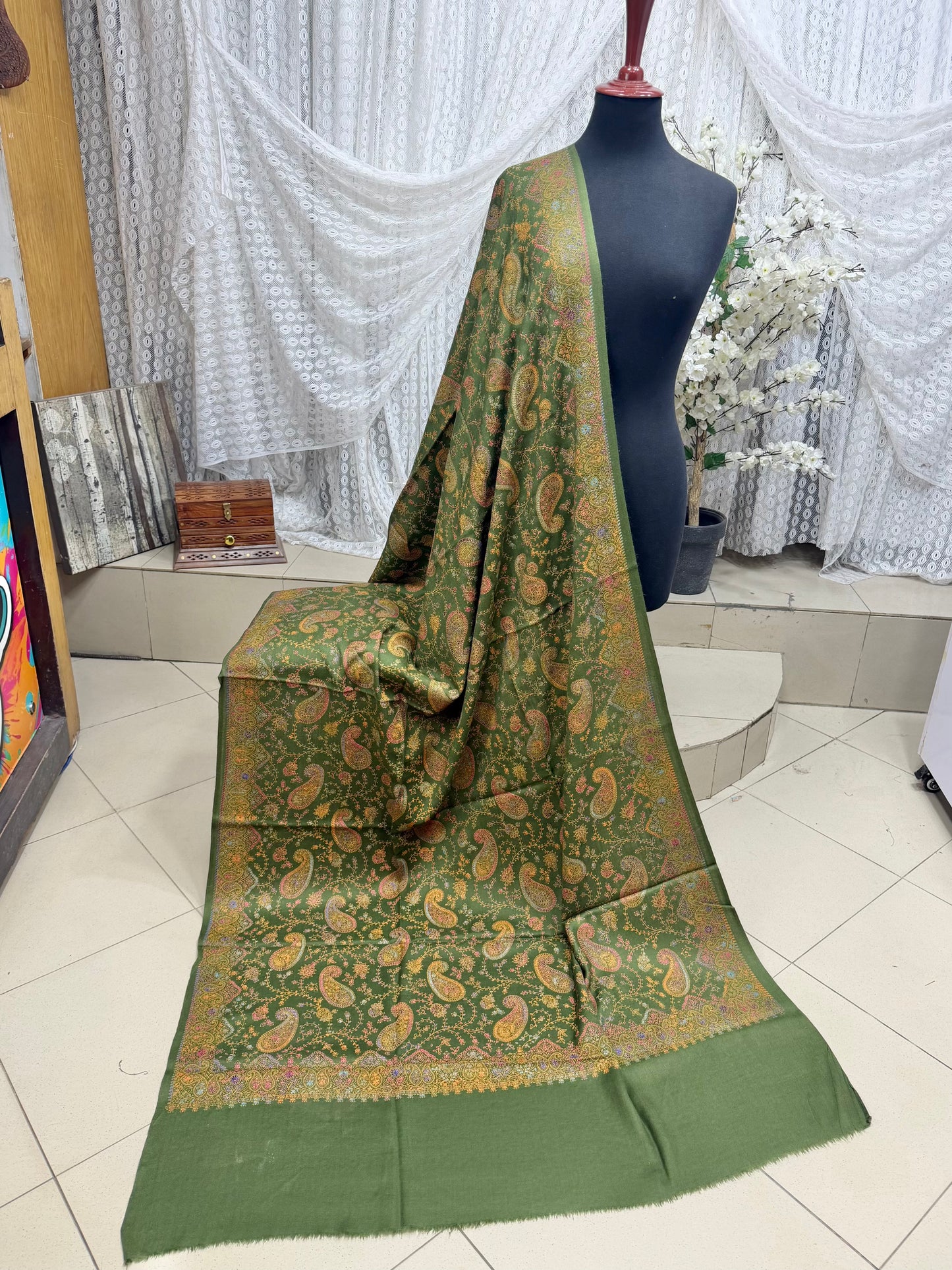 Pashmina Shawl | Kashmiri Hand Embroidery Beautiful Shawl in Sale | Mehndi Green