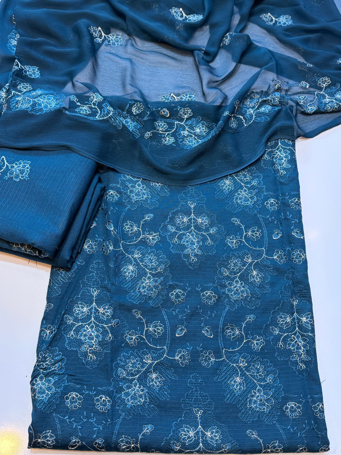 Karandi 3 Piece Embroidered Suit Crinkle Dupatta | Zinc