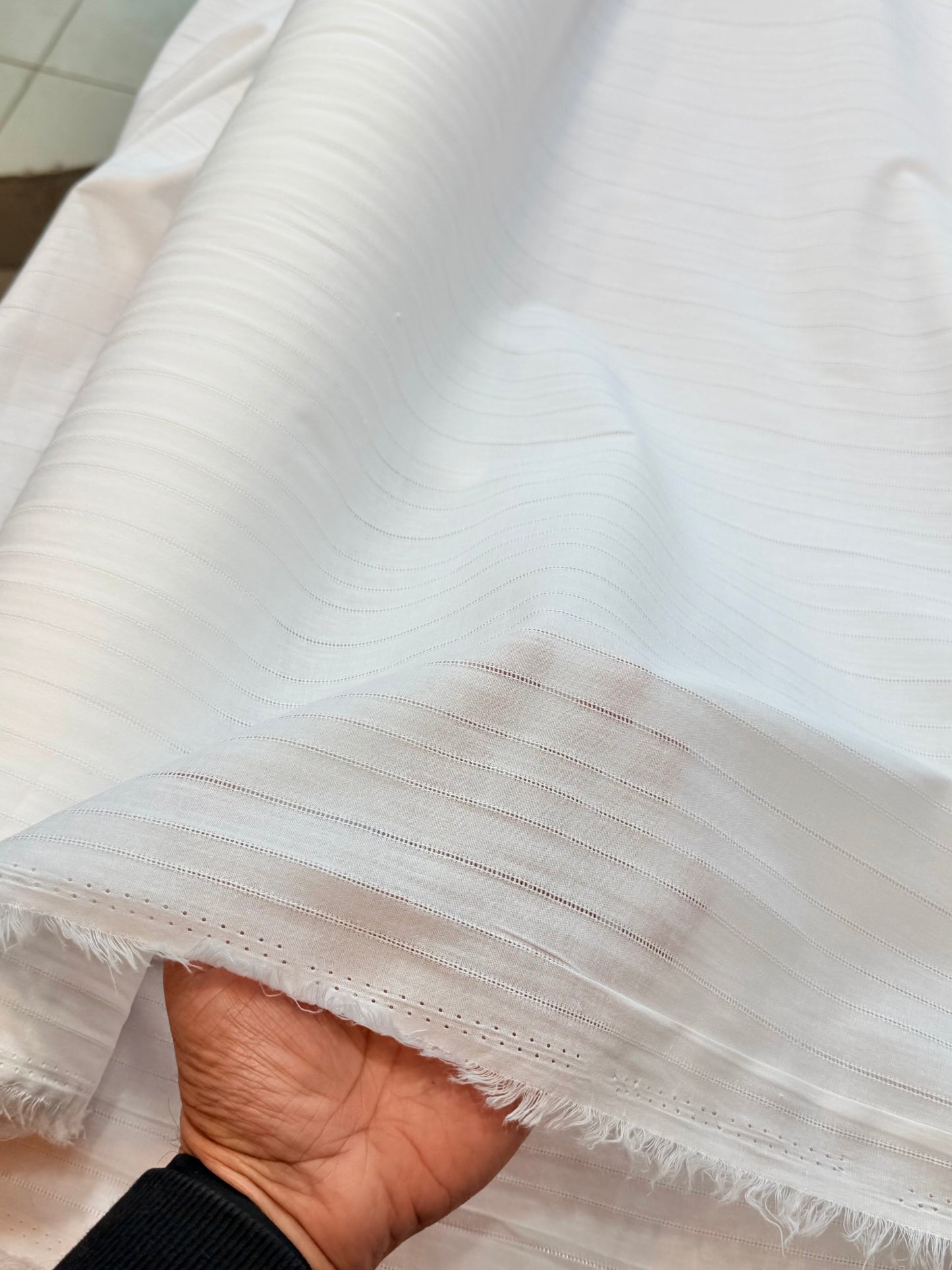 Doria Lawn 2 Piece Suit Big Arz Pure and Fine Lawn | White