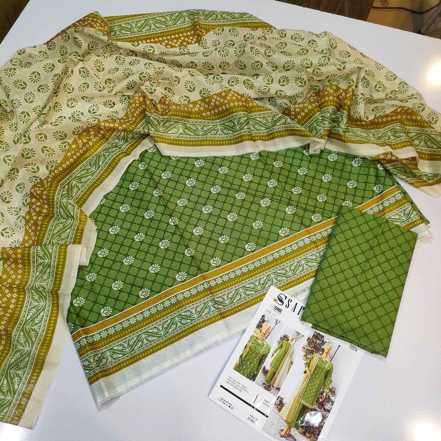 3 Piece Pure Lawn Suit Same Dupatta Safina Premium Lawn 2024