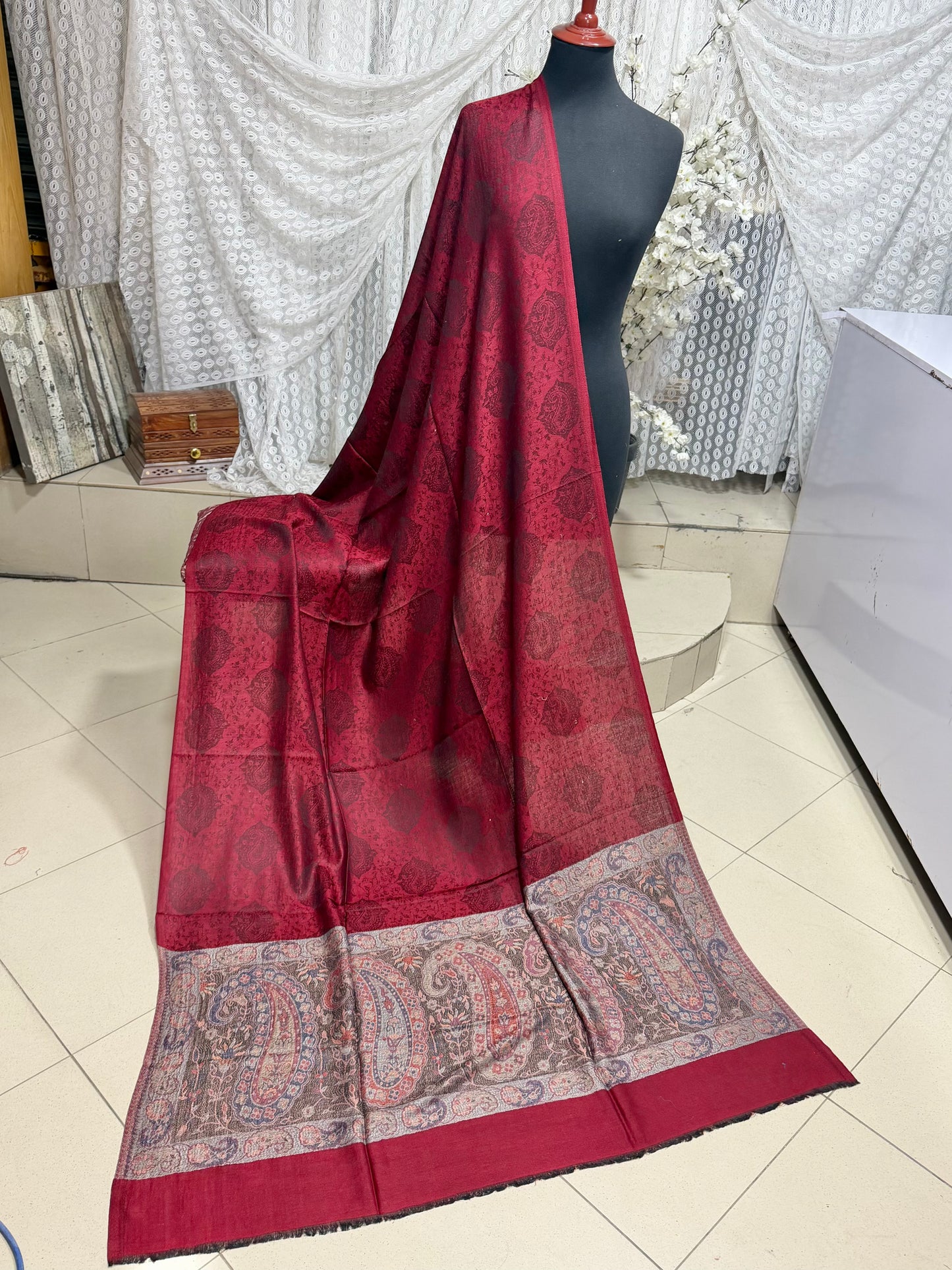 Self Toosh Kani Palla Shawl Made in Kashmir | Perfect Gift For Winters