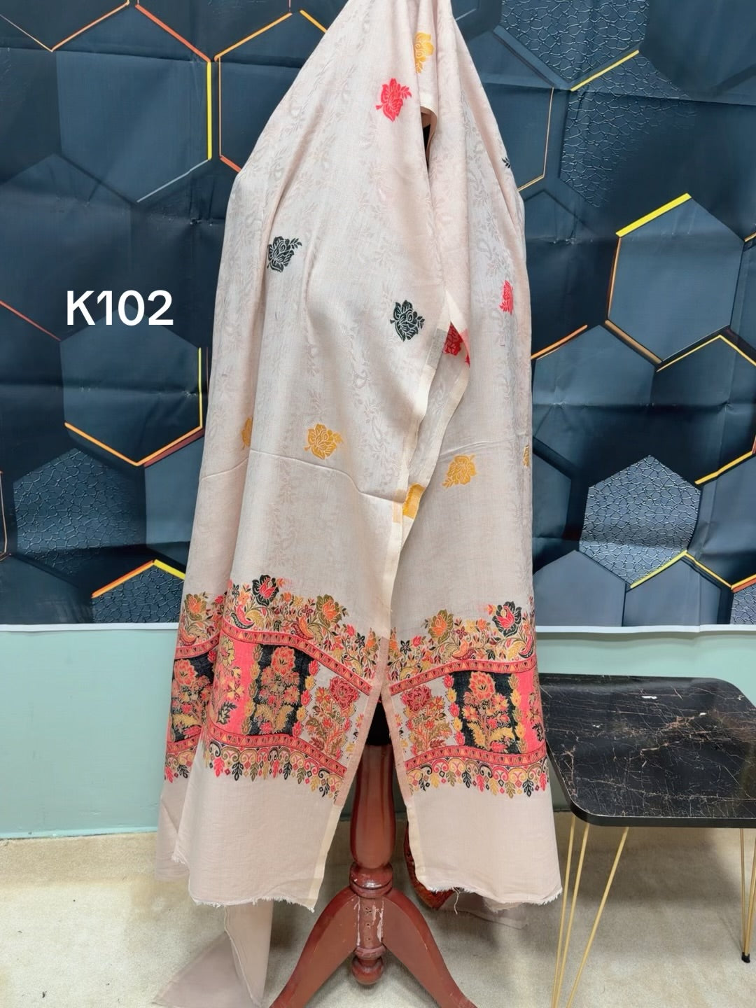Lawn kani Shawl | Self Kani Border Pallu Shawl Full Size | K102