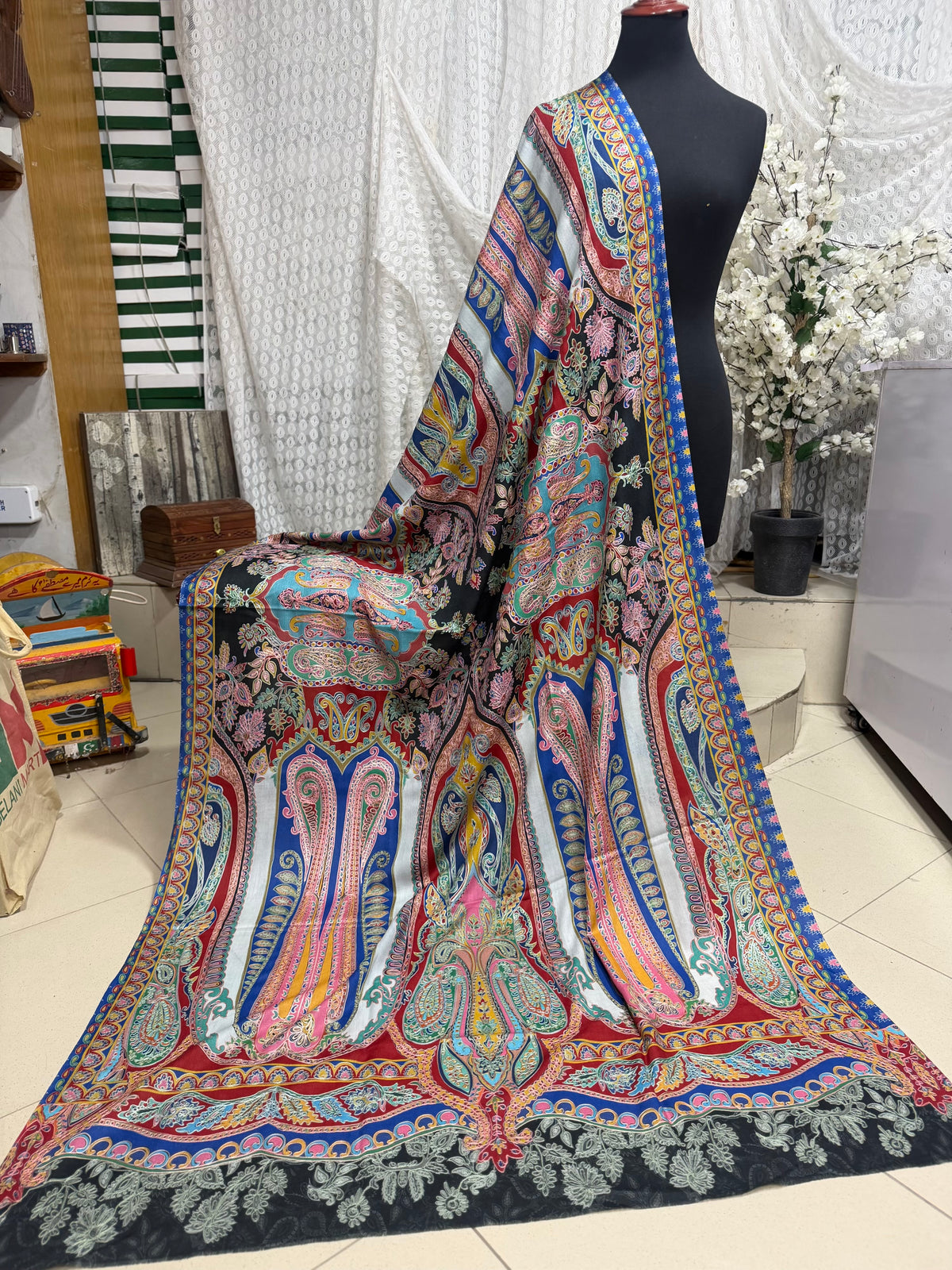 Qalamkar Shawl on Toosh Base | Made in Kashmir Multicolor Floral Design | Q106
