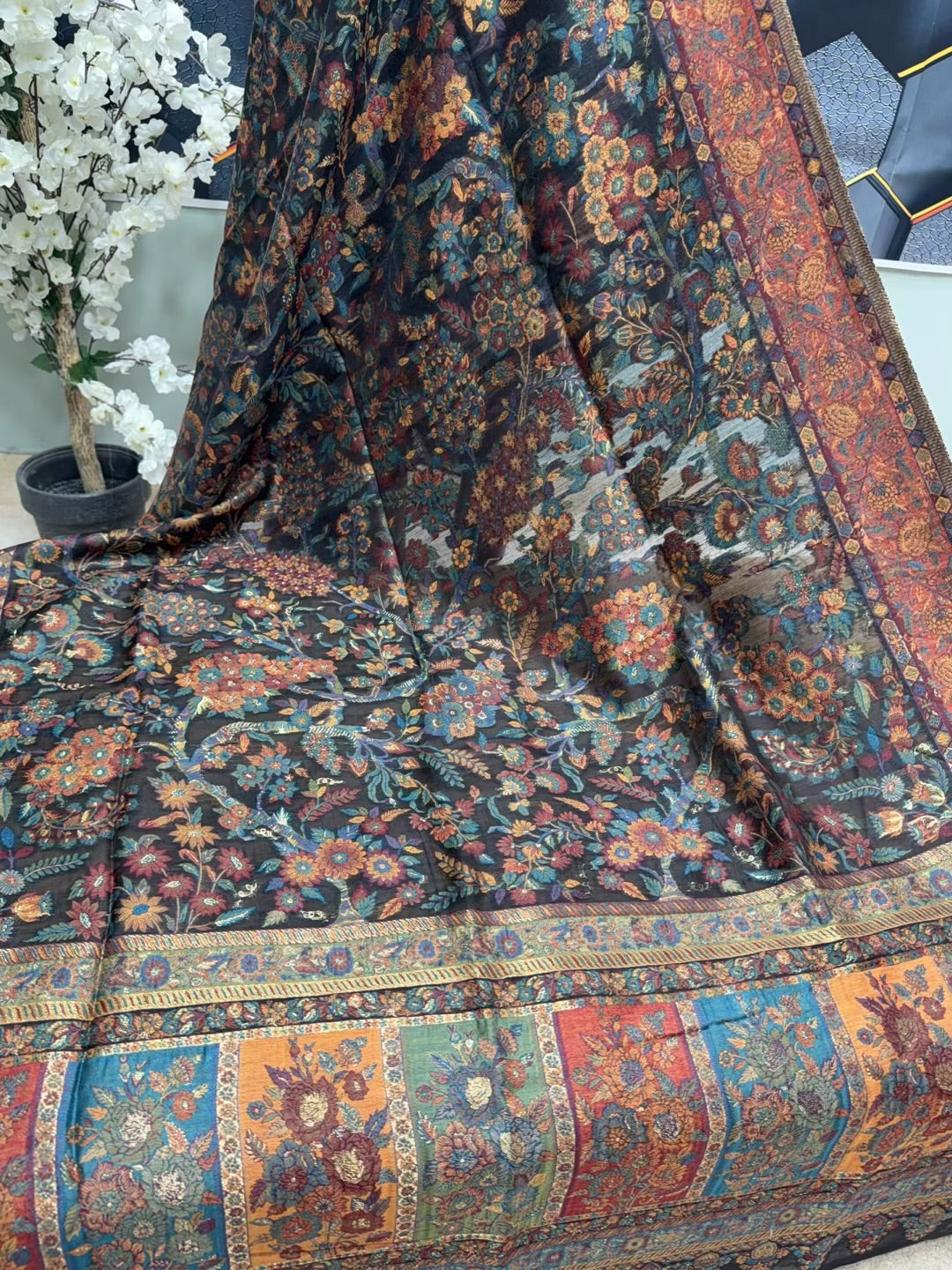 3 Piece Pure Lawn Suit Fancy Dupatta