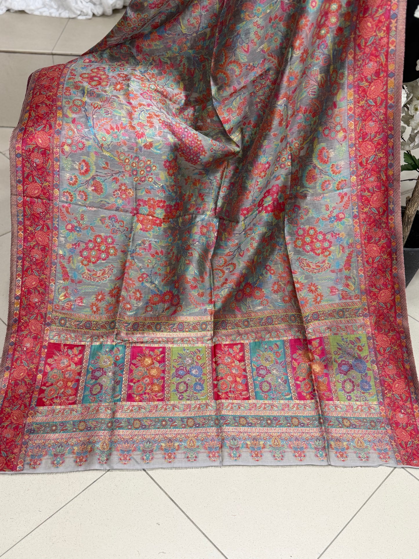 Luxury Kani Silk Shawl, Wedding Wrap Perfect Gift Made in Kashmir