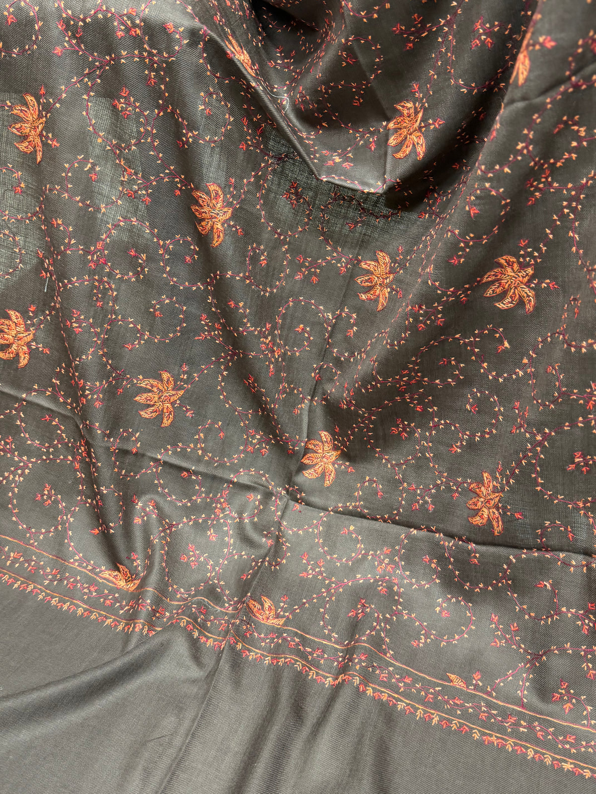 Pashmina Handmade Full Embroidered Souzni Shawl Beautiful New Design 2025 Collection Made in Kashmir