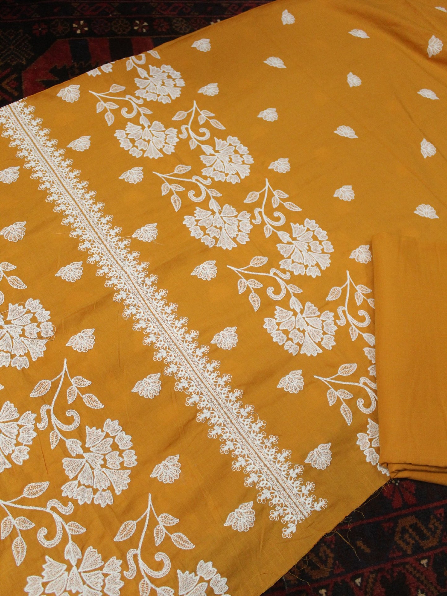 Breeze Lawn 2 Pc Embroidered Suit