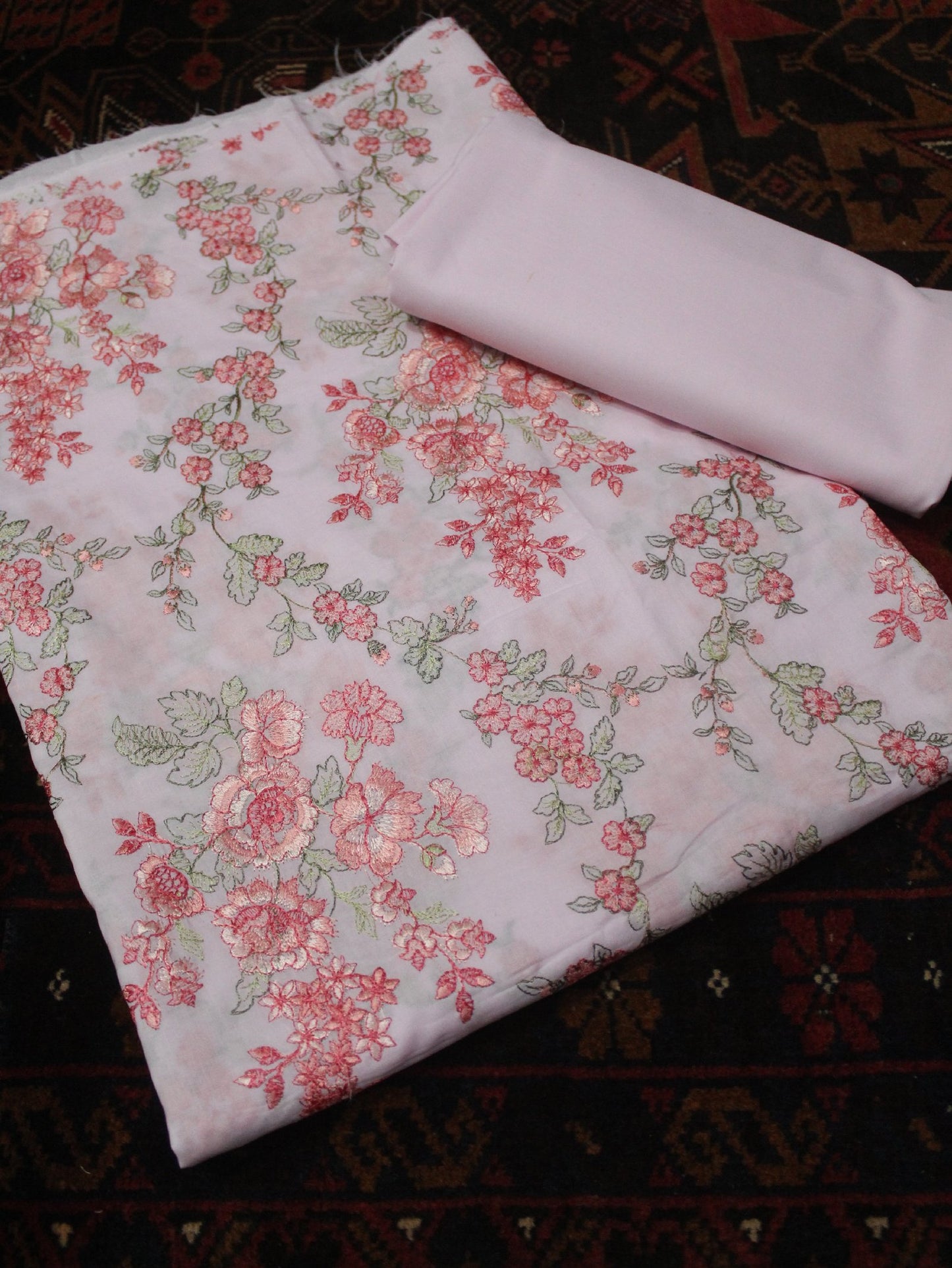 Breeze Lawn 2 Pc Embroidered Suit