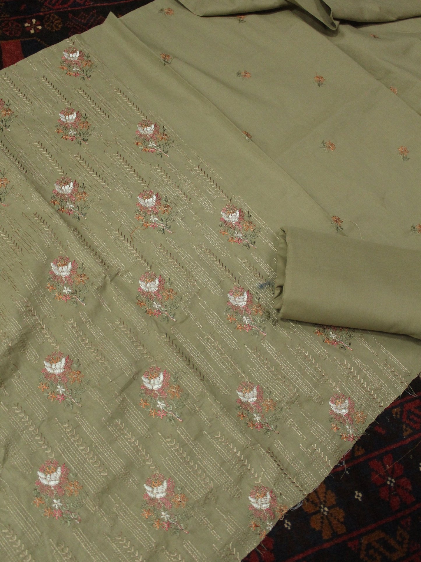 Breeze Lawn 2 Pc Embroidered Suit