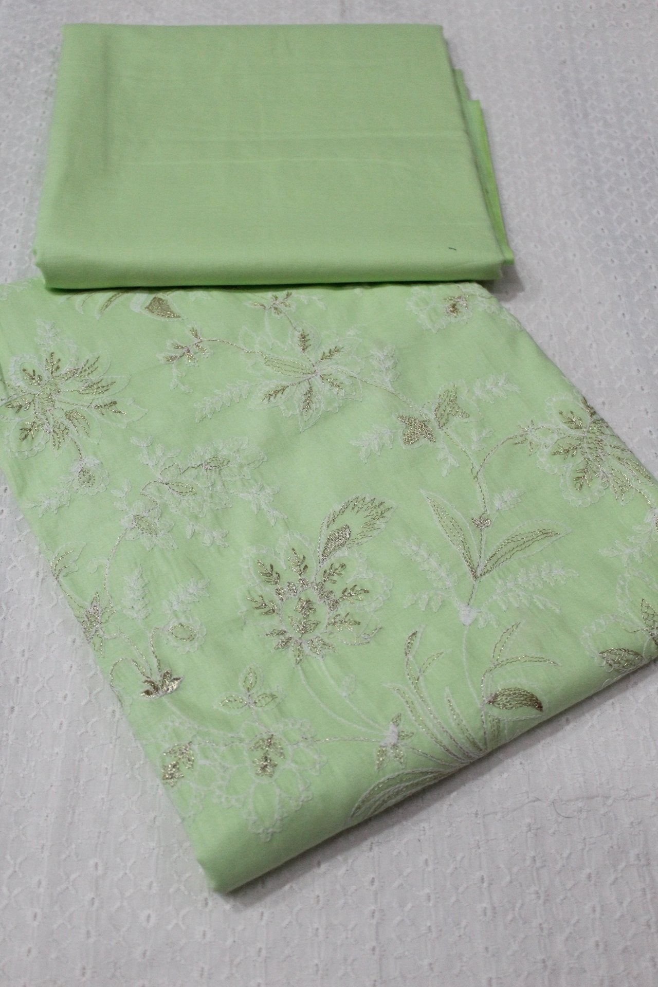 Breeze Lawn 2 Pc Embroidered Suit