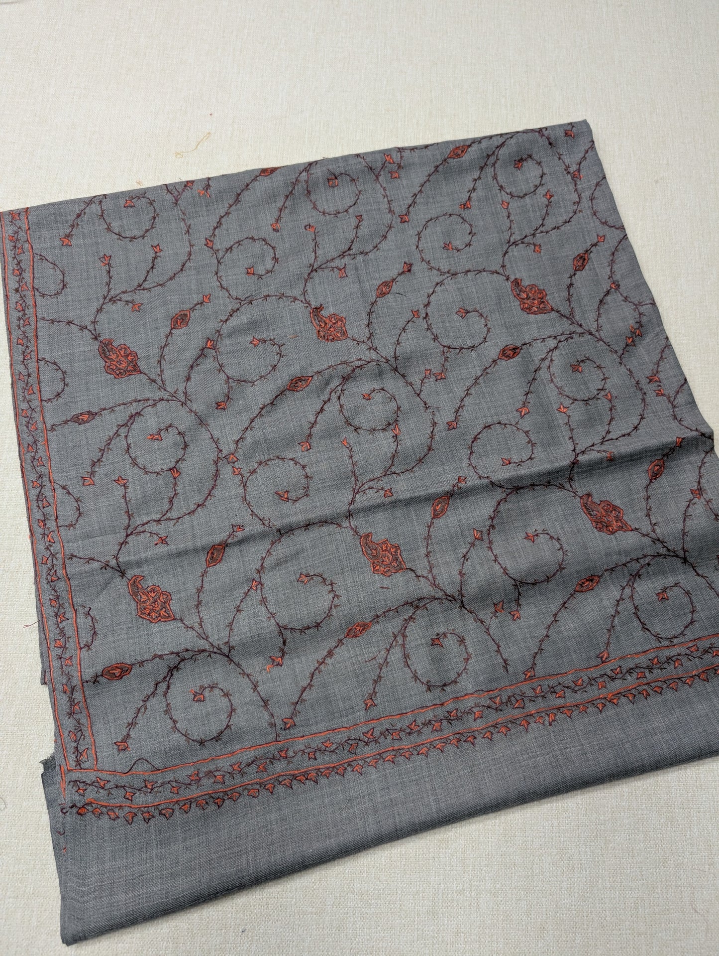 Pashmina Handmade Full Embroidered Souzni Shawl Beautiful New Design 2025 Collection Made in Kashmir