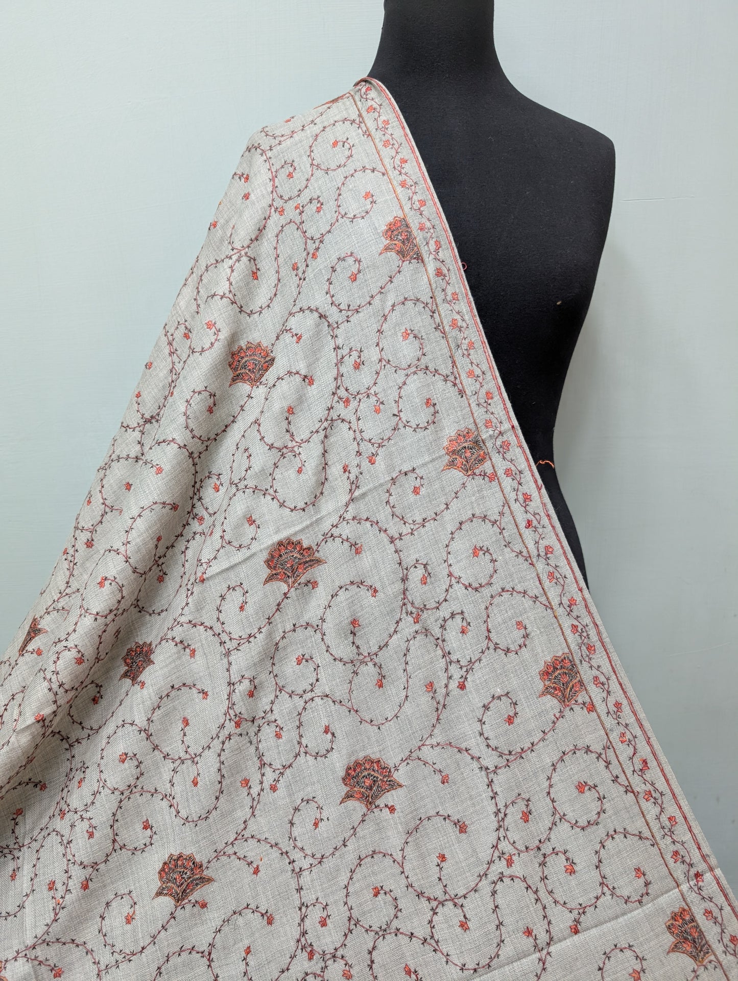Pashmina Handmade Full Embroidered Souzni Shawl Beautiful New Design 2025 Collection Made in Kashmir