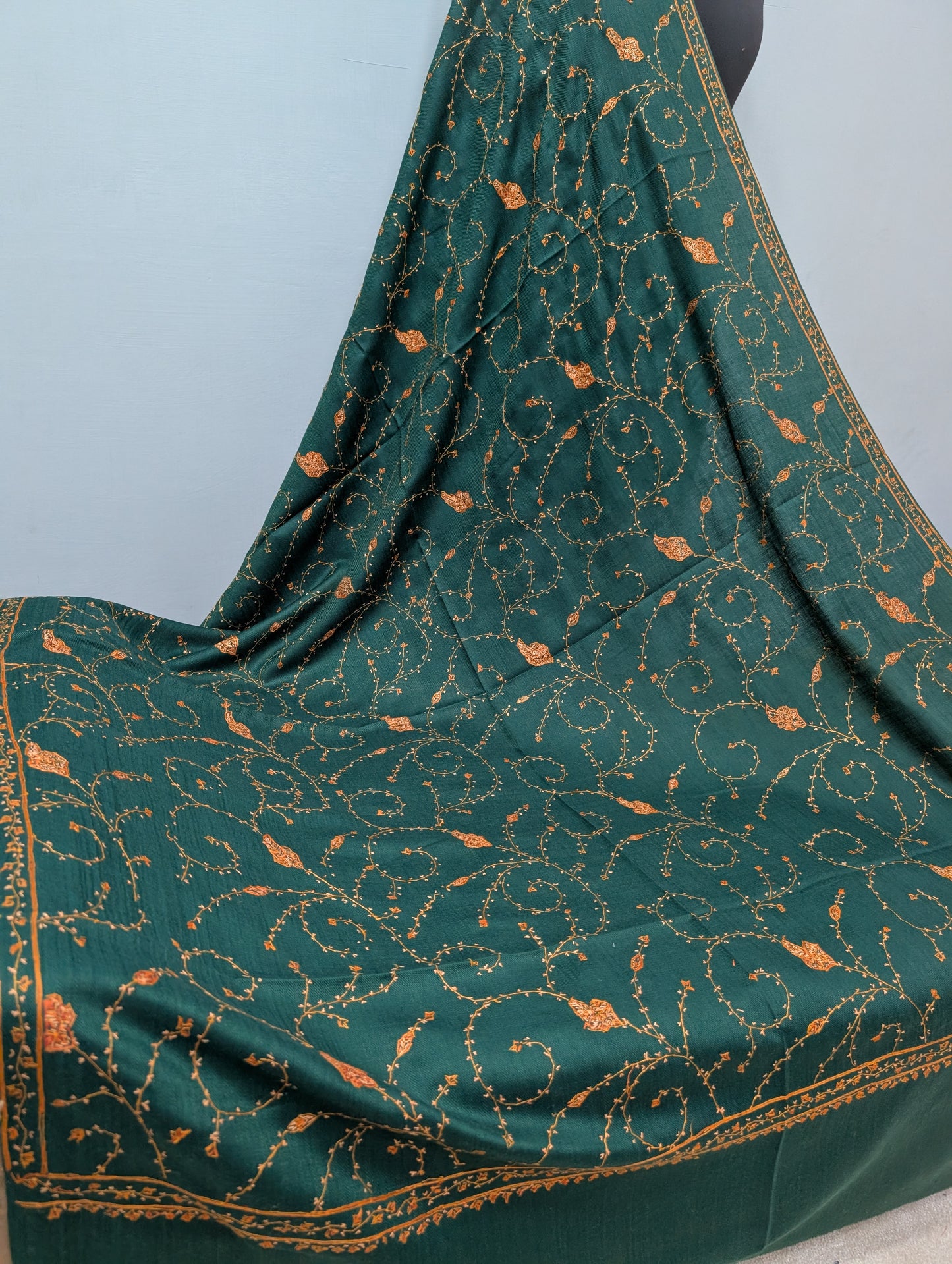 Pashmina Handmade Full Embroidered Souzni Shawl Beautiful New Design 2025 Collection Made in Kashmir