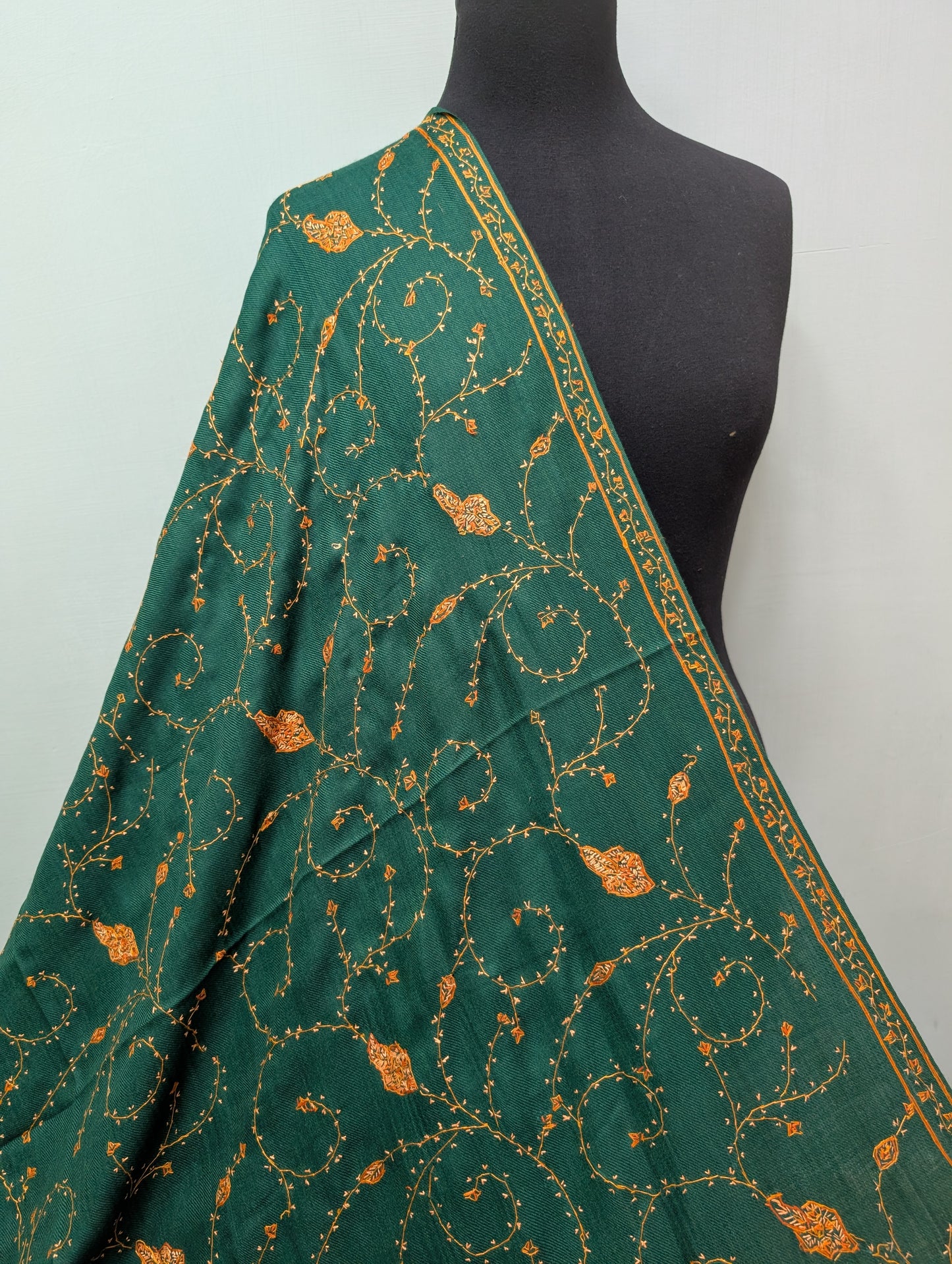 Pashmina Handmade Full Embroidered Souzni Shawl Beautiful New Design 2025 Collection Made in Kashmir