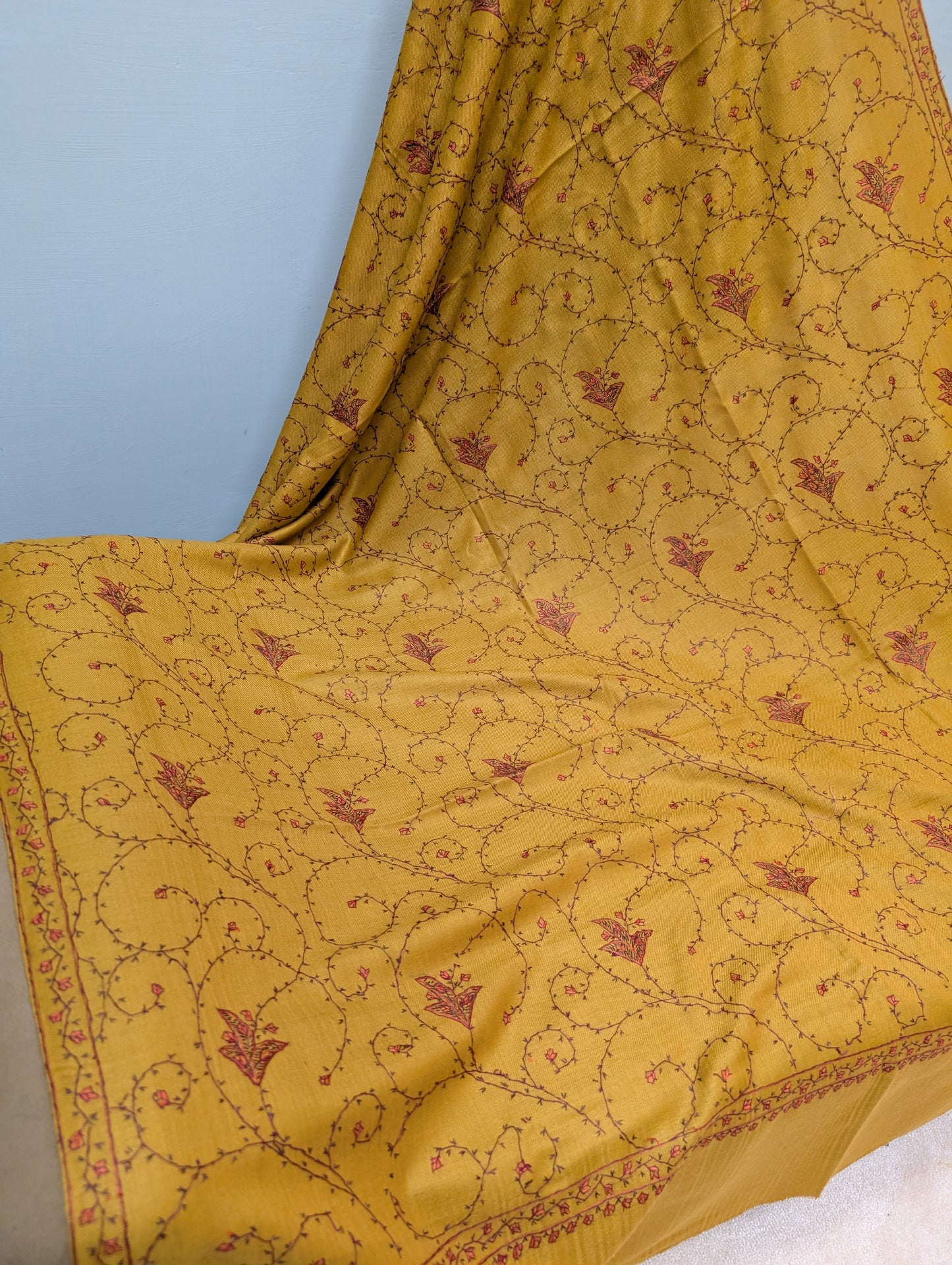 Pashmina Handmade Full Embroidered Souzni Shawl Beautiful New Design 2025 Collection Made in Kashmir