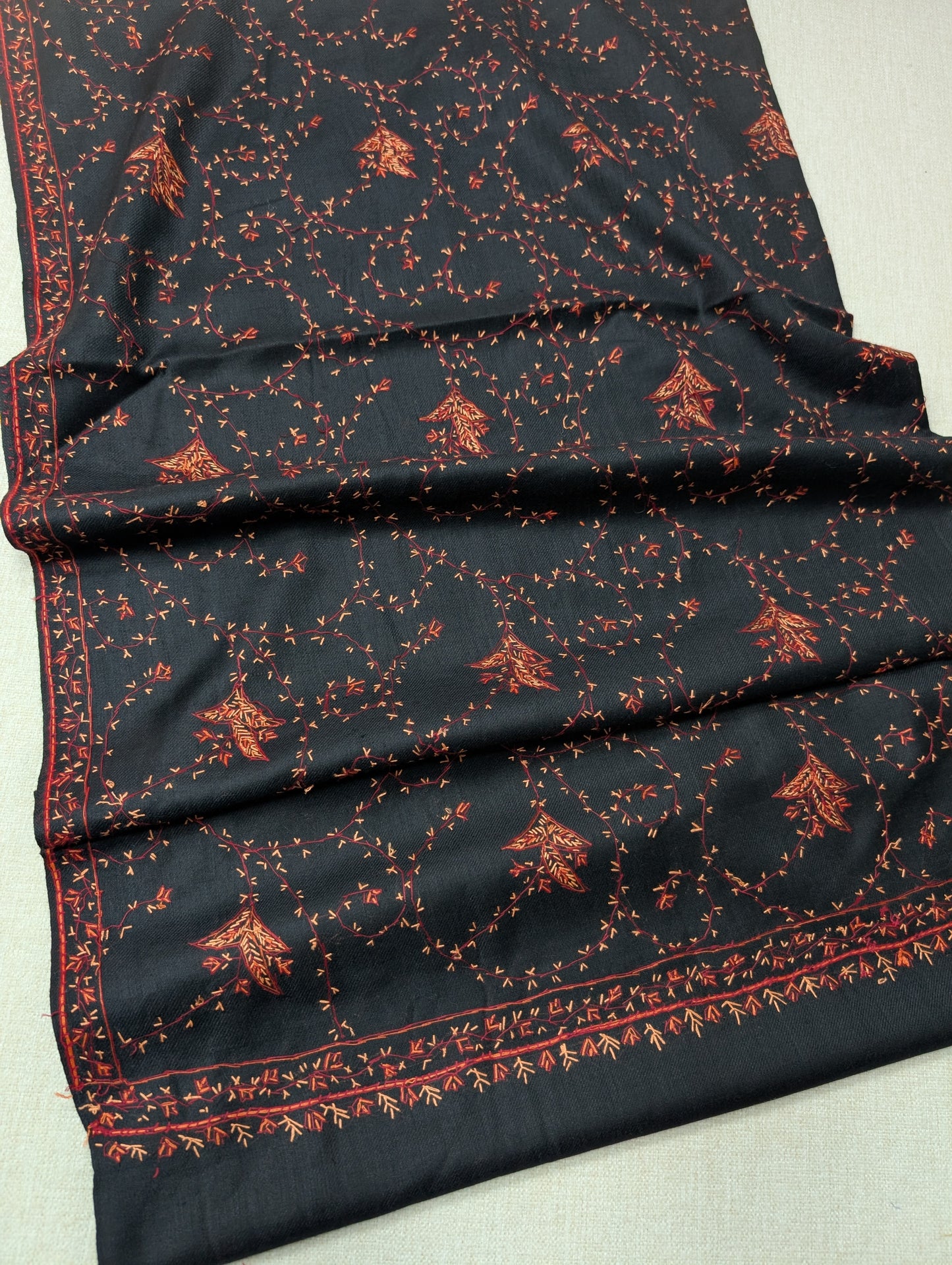 Pashmina Handmade Full Embroidered Souzni Shawl Beautiful New Design 2025 Collection Made in Kashmir