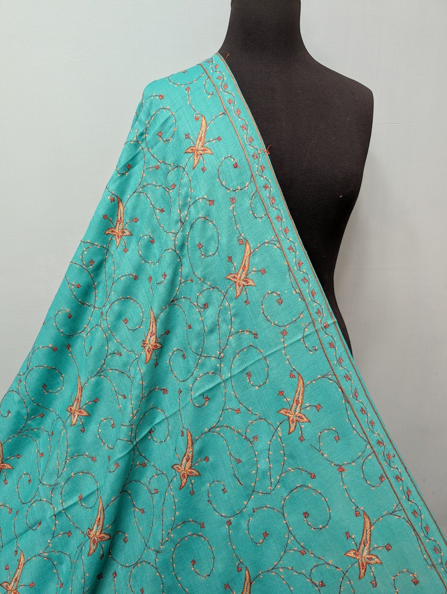 Pashmina Handmade Full Embroidered Souzni Shawl Beautiful New Design 2025 Collection Made in Kashmir