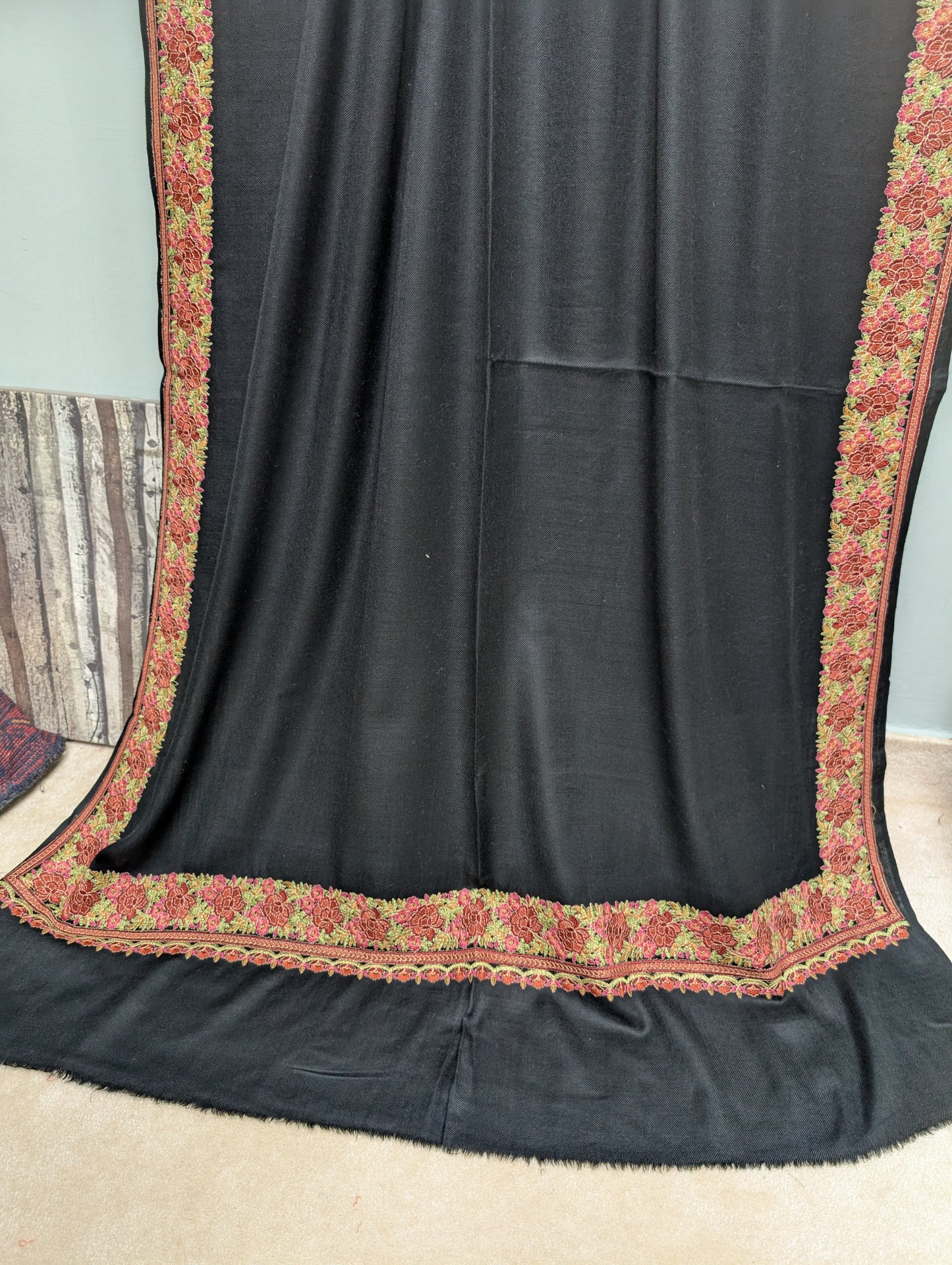 Gulab Border Embroidered Pure Pashmina Shawl Best Selling Shawl Perfect Gift | Black