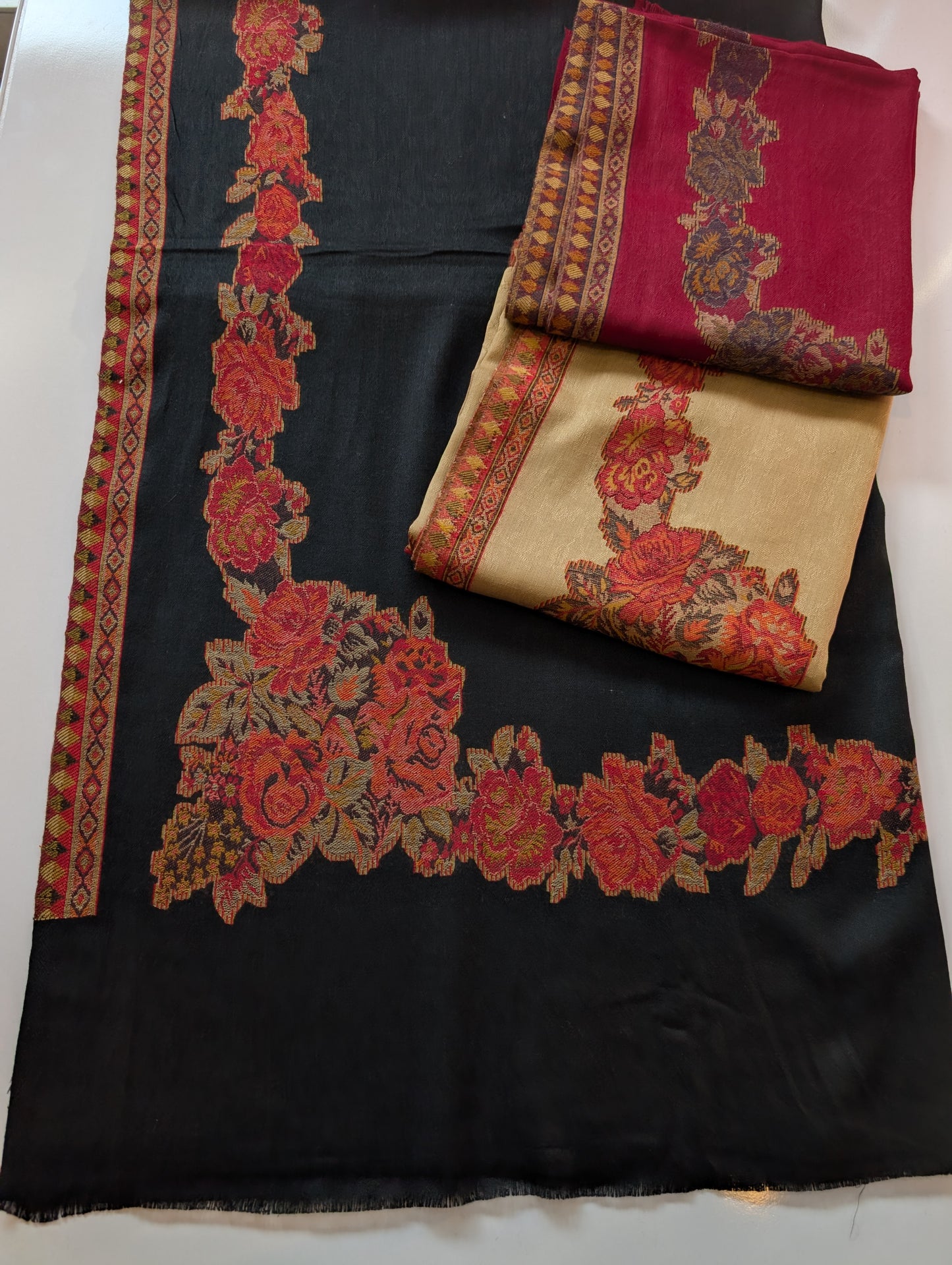 Pashmina Wool Kani Border Shawl Gulabkar Border | Skin