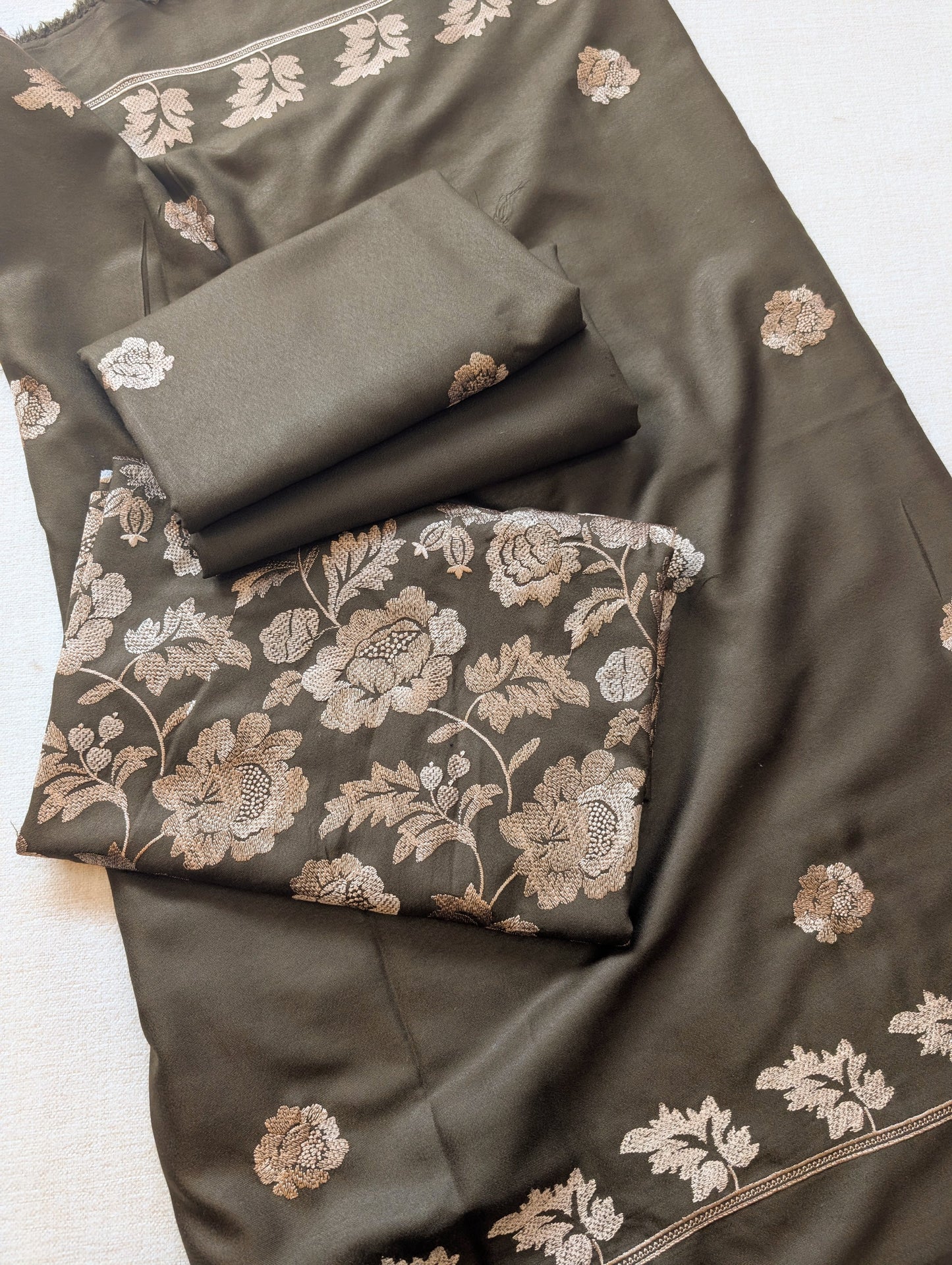 Marina 3 Piece Embroidered Suit Skin Embroidery Marina Shawl | Mehndi Green