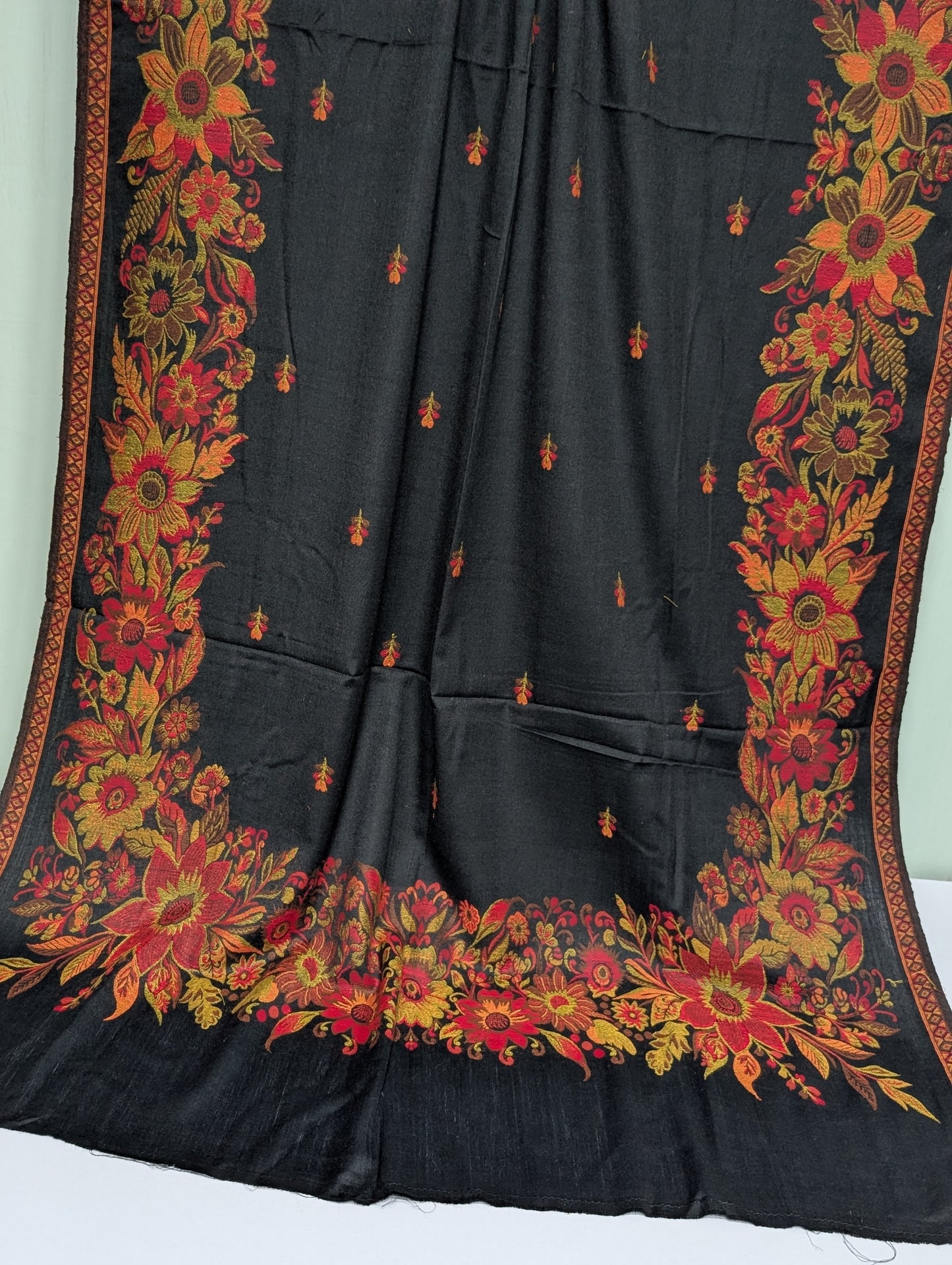 Pashmina Wool Kani 4 Side Border Shawl in Full Size Multi Color | Black