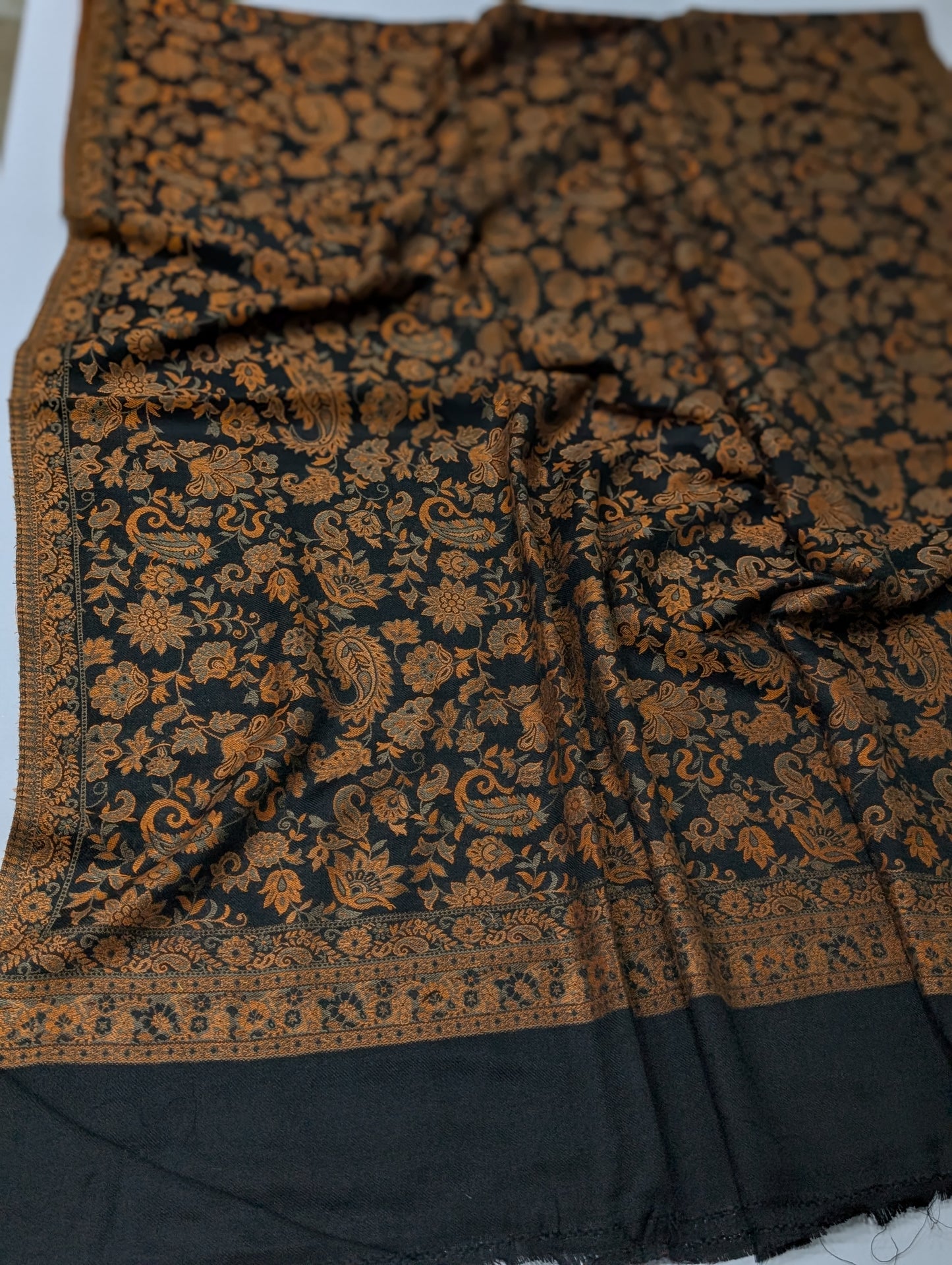 Pashmina Wool Kani Shawl in Full Size Multi Color