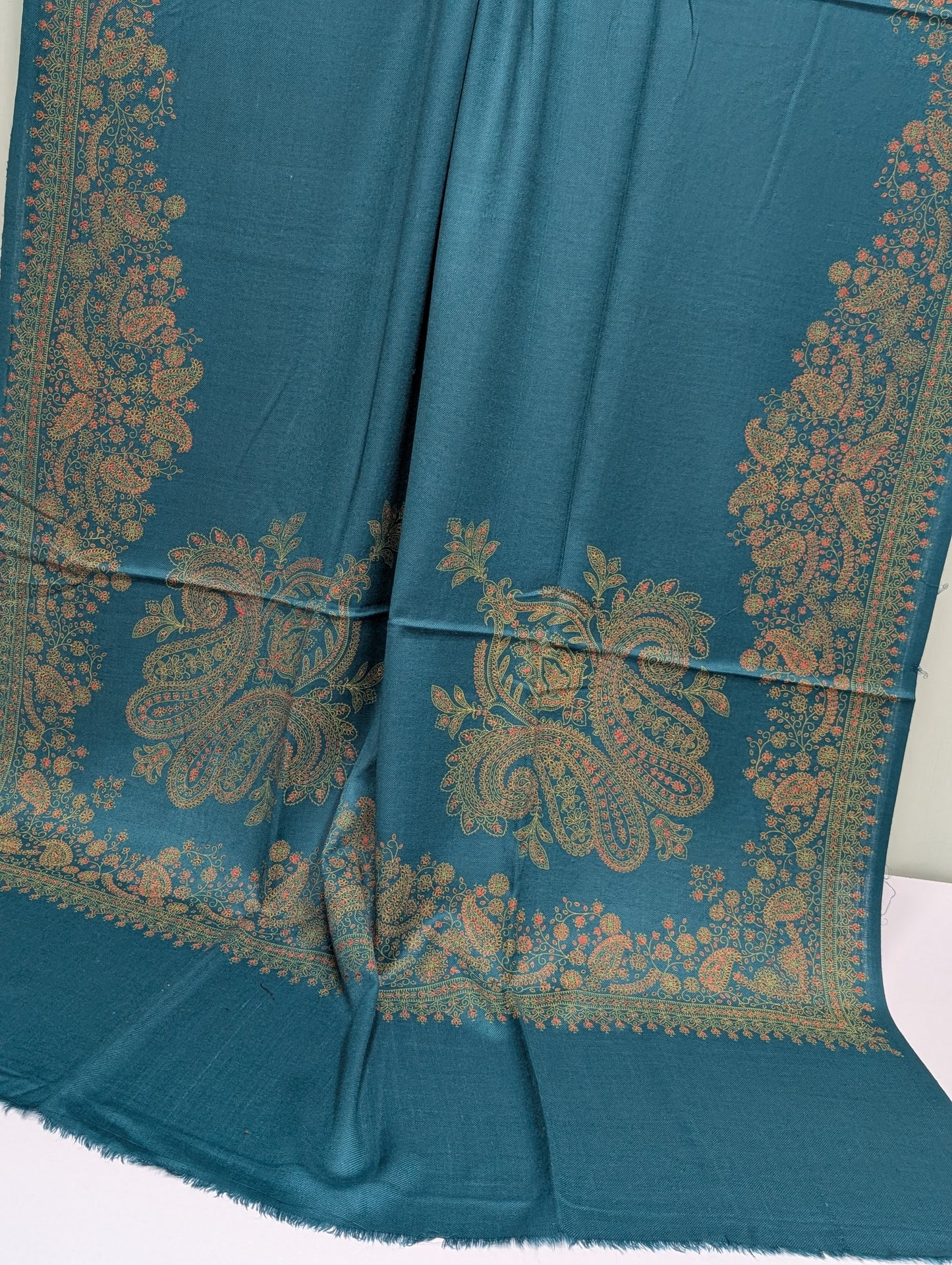 Pashmina Shawl | Hand Embroidery Beautiful Shawl in Sale | Zinc