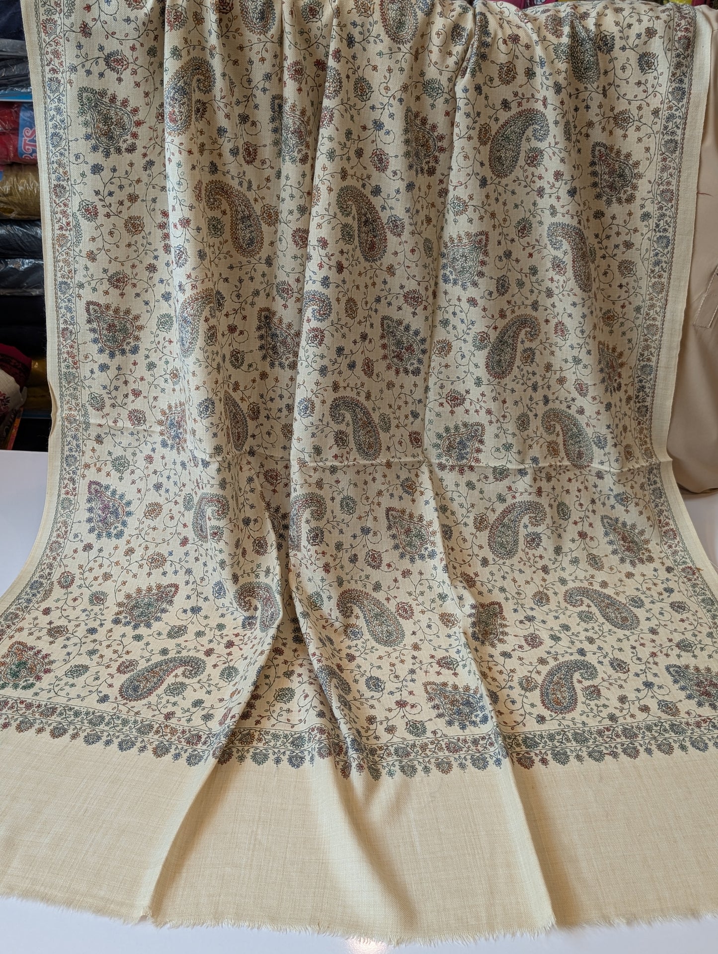 Pashmina Shawl Jaal | Hand Embroidery and Print Beautiful Shawl in Sale | Light Skin