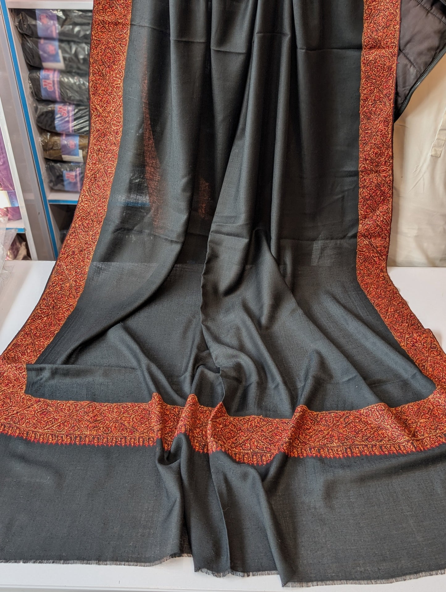 Kashmiri Shawl | Handmade Border Embroidery Made in Kashmir Pure Pashmina