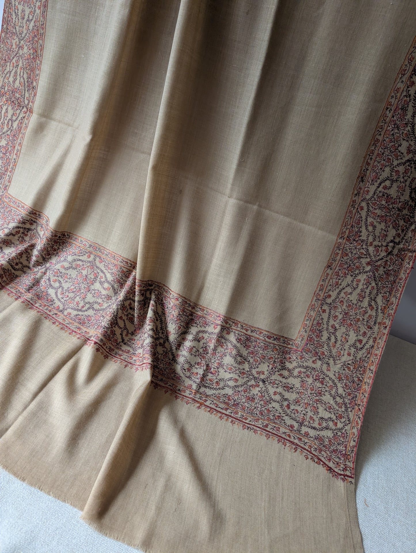 Kashmiri Shawl | Handmade Border Embroidery Made in Kashmir Pure Pashmina