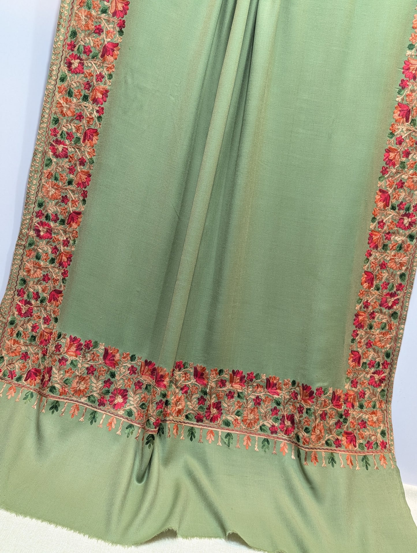Kashmiri Shawl | Fine Pashmina Aari 4 Side Border Shawl Gift Item Pista