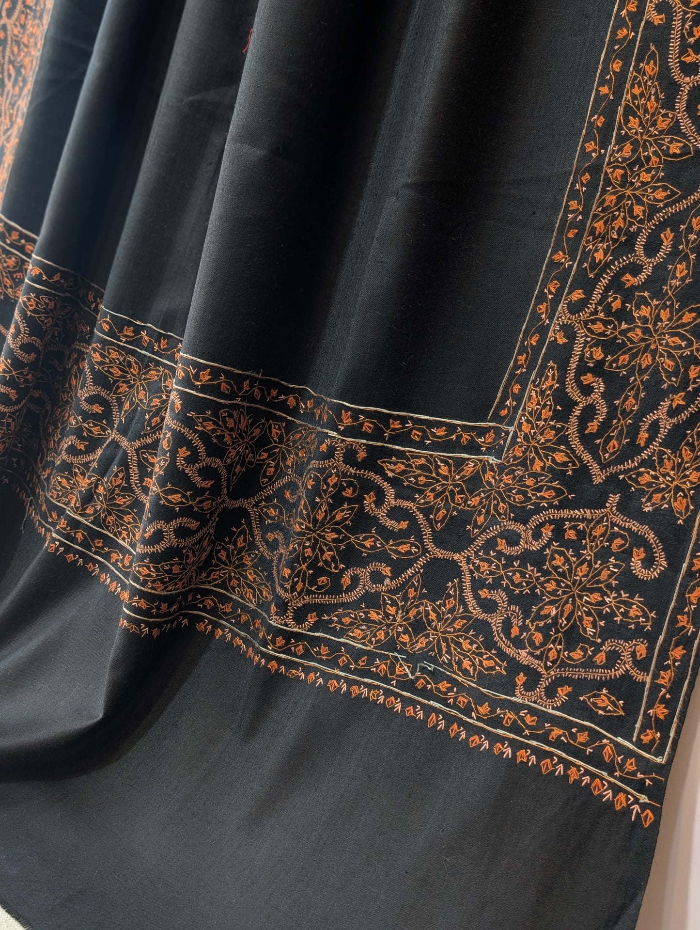 Kashmiri Shawl | Handmade Border Embroidery Made in Kashmir Pure Pashmina