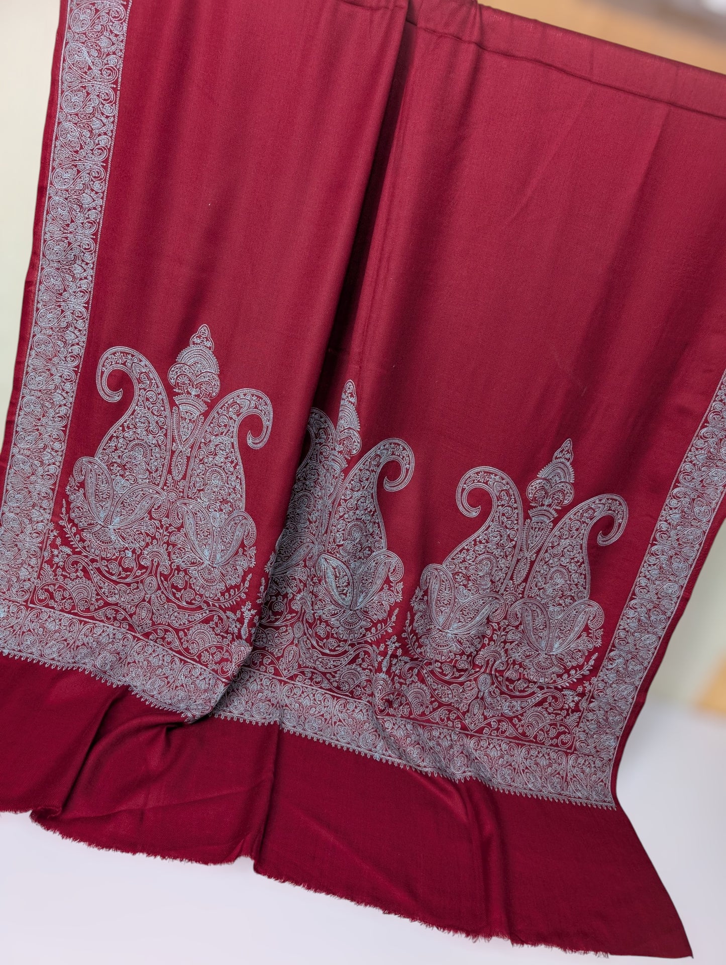 Pashmina Shawl | Papermache Border and Palla Embroidery 2025 Design