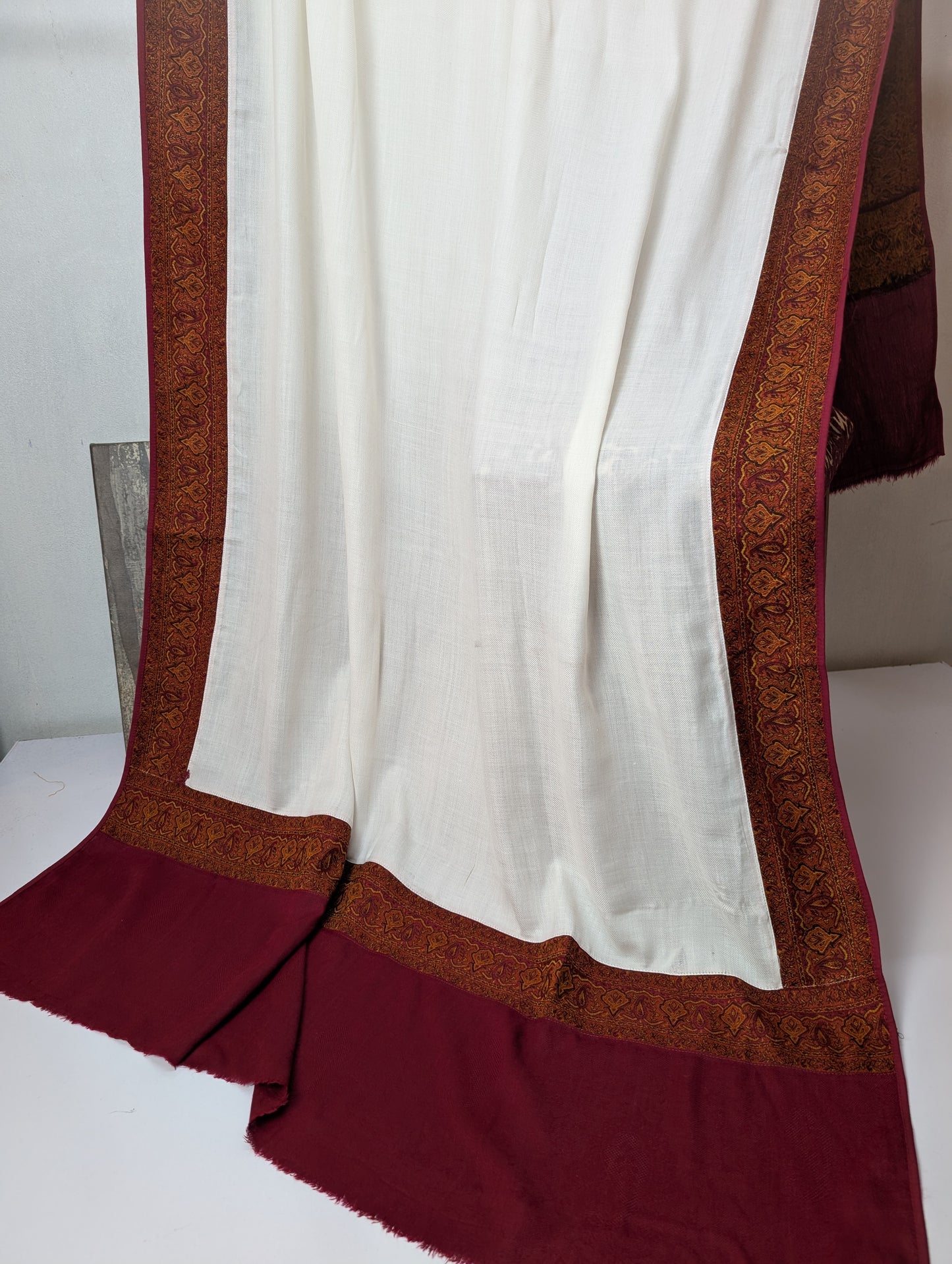 Kani Border Pashmina Shawl | Perfect Gift Item in Sale Price | White